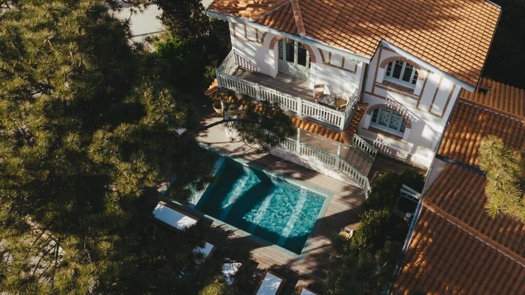 Varios Hôtel Hemen