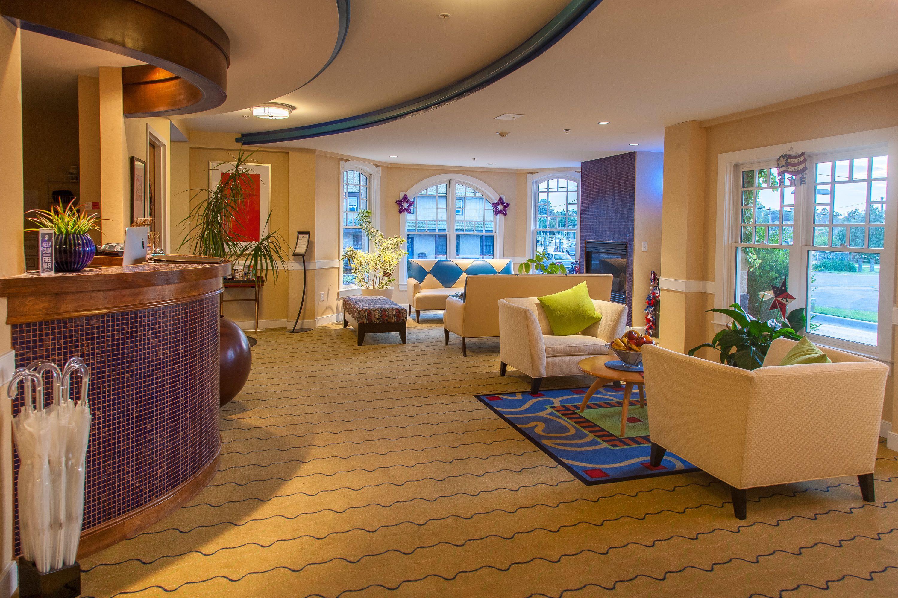 Varios Hotel Blue