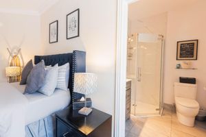 Alojamiento - Newton Villa