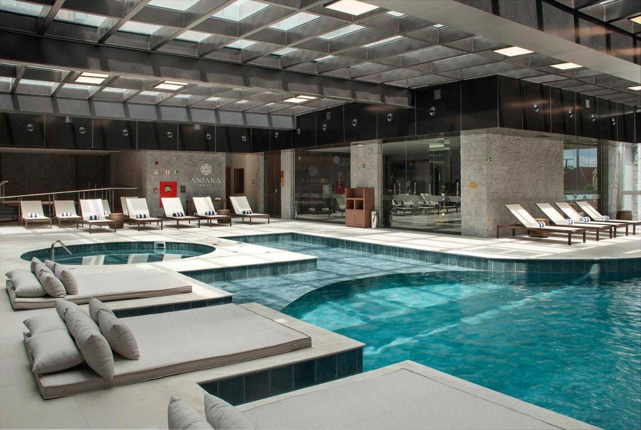 Vista Piscina Exclusive Gramado Hotel & Spa by Gramado Parks