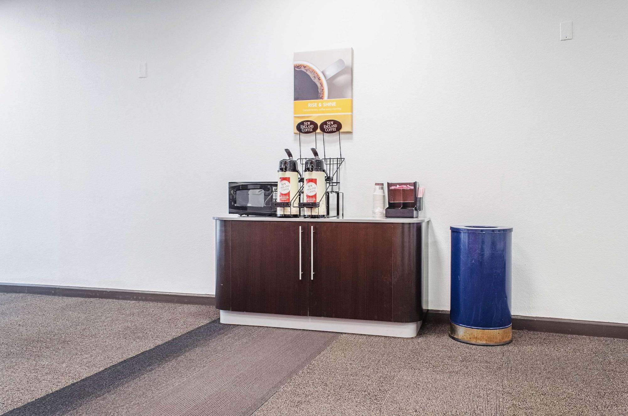 Bar/Salón Motel 6 Brockton, MA