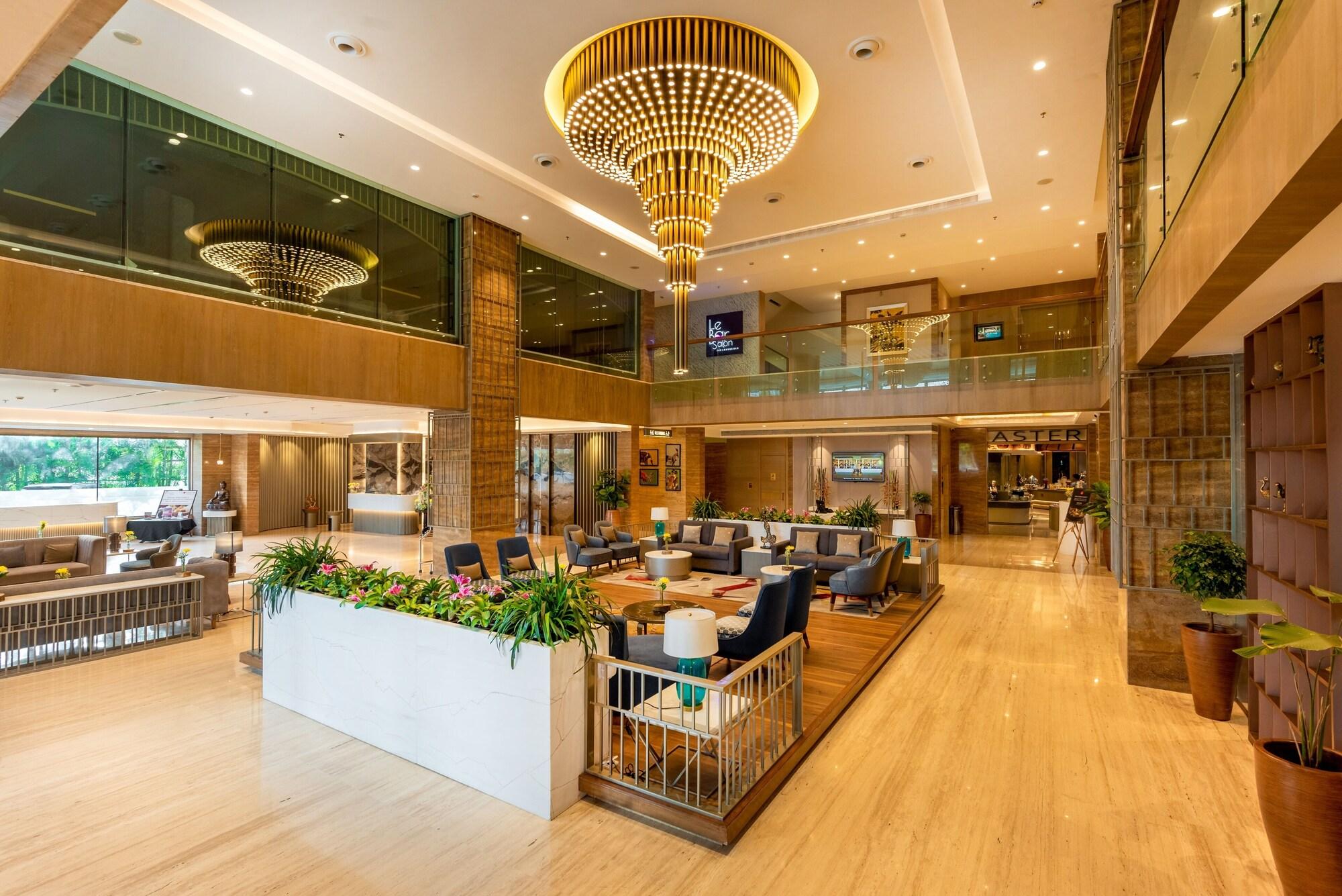 Vista Lobby Express Inn The Business Luxury Hotel