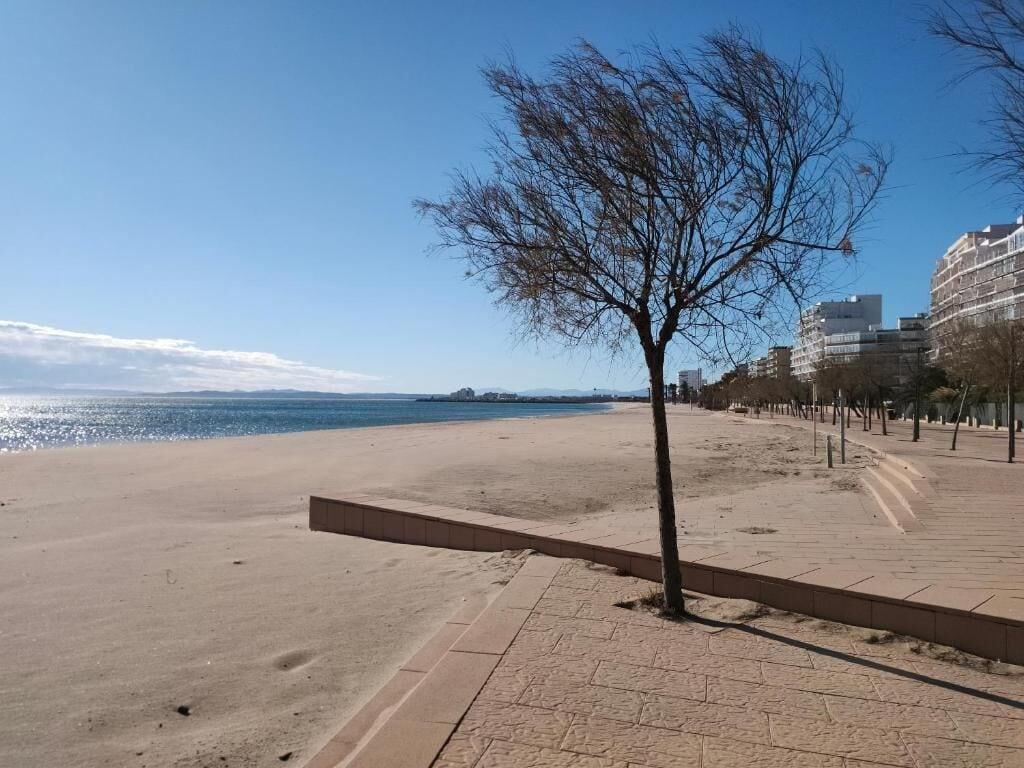 Playa ECO-APARTMENTS LA MARINEDA & HOTEL THALASSA SPORT & SPA