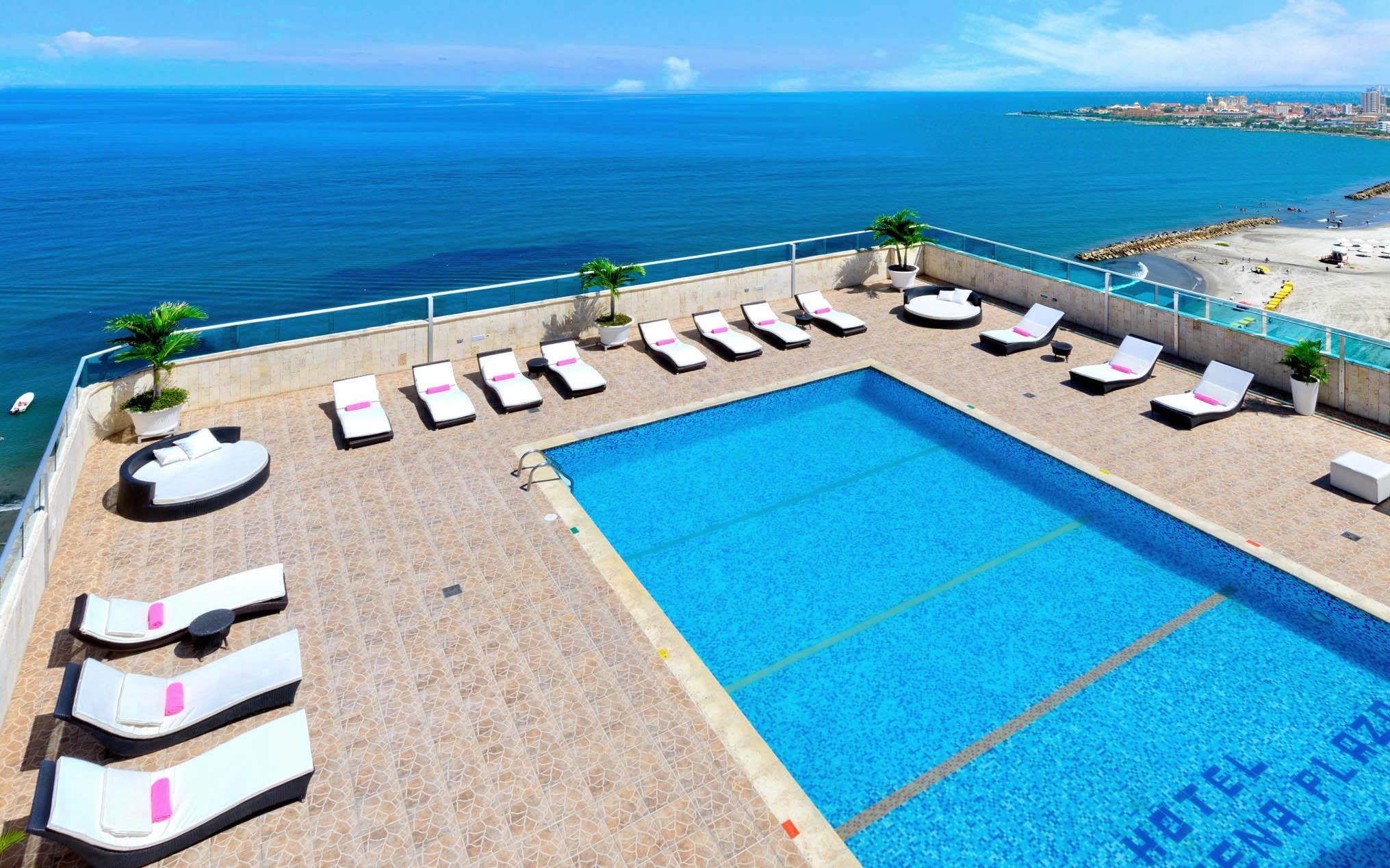Pool view Hotel Cartagena Plaza