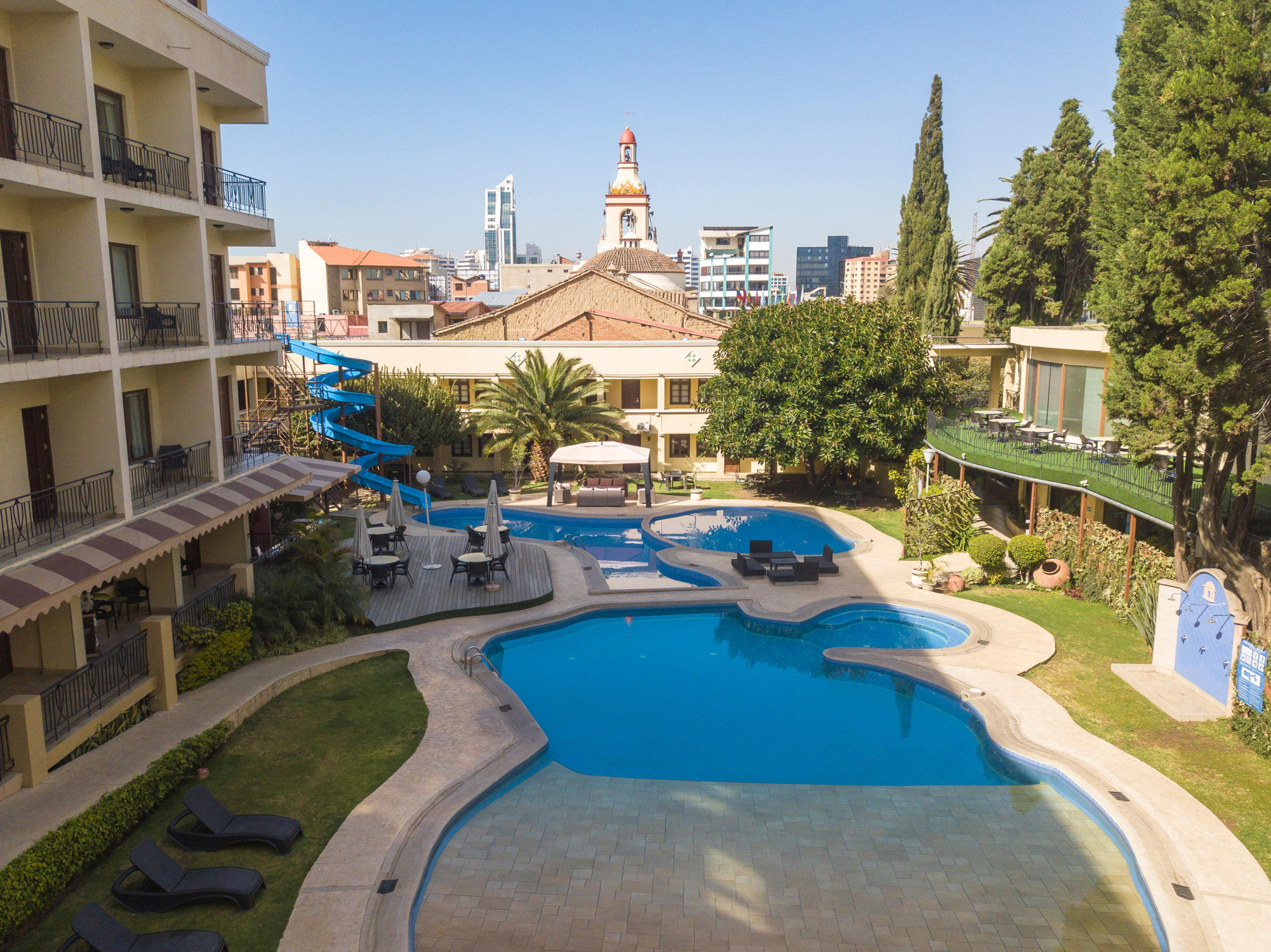 Vista Piscina Gran Hotel Cochabamba