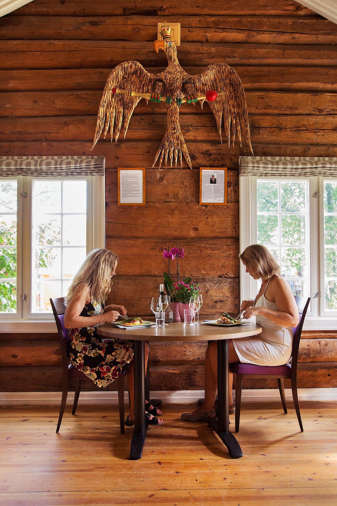 Bar/Salón Stor-Elvdal Hotell