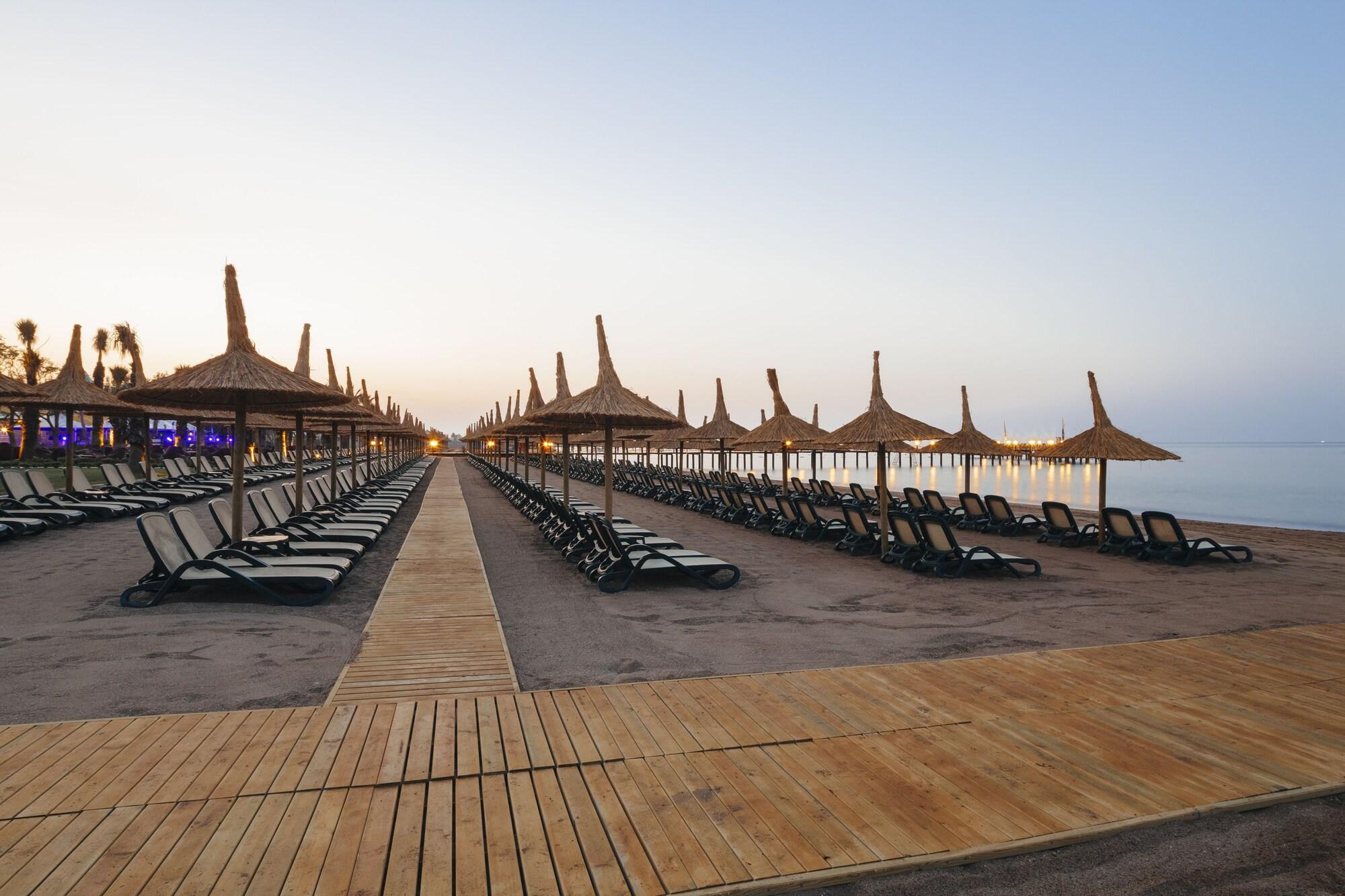 Playa Kremlin Palace