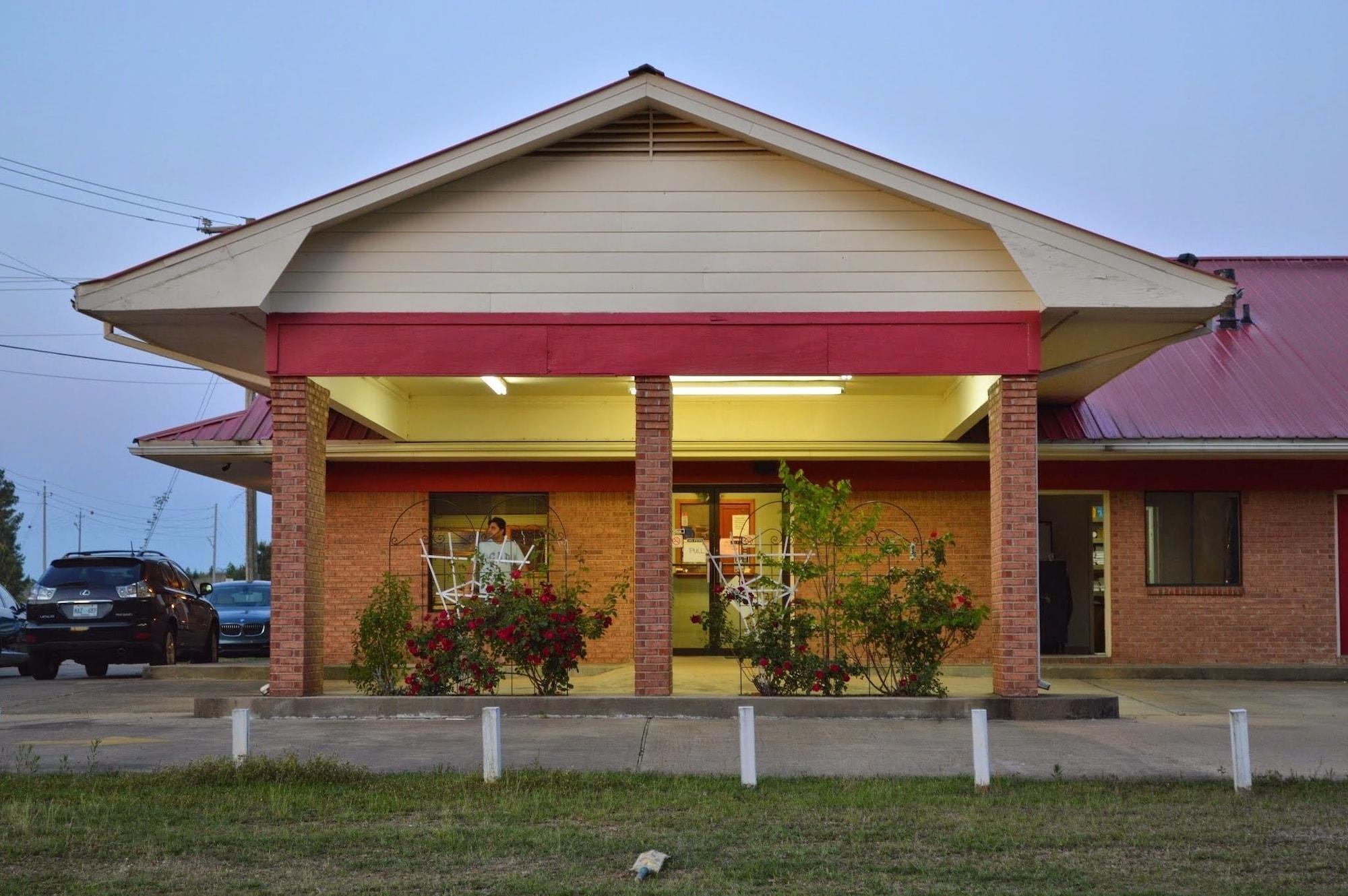Vista Exterior Economy Inn