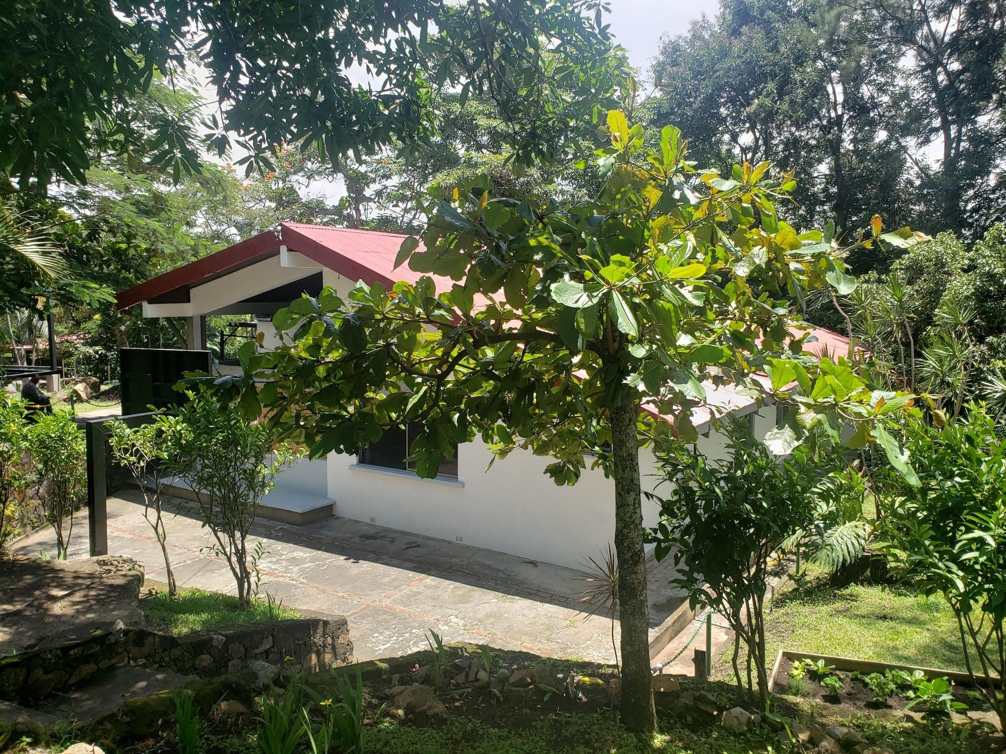 Vista Exterior Better Life Suites & Studio