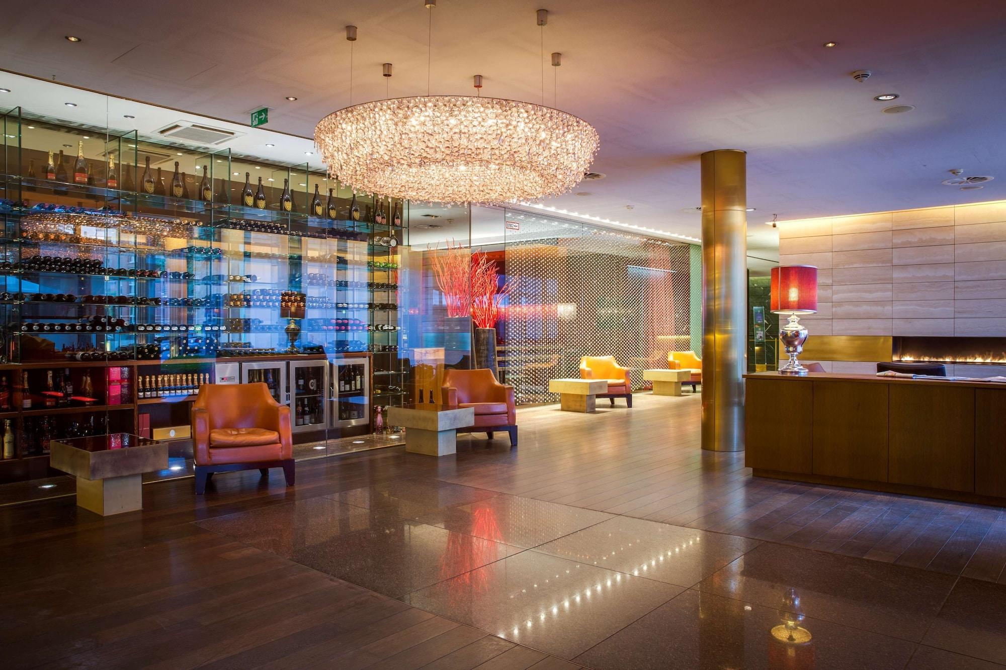 Vista Lobby Radisson Blu Media Harbour Hotel, Düsseldorf