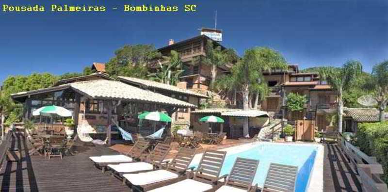 Vista Exterior Pousada Palmeiras