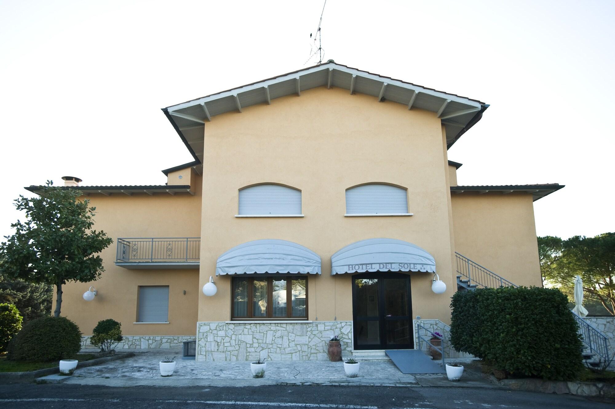 Vista Exterior Villa Hotel del Sole