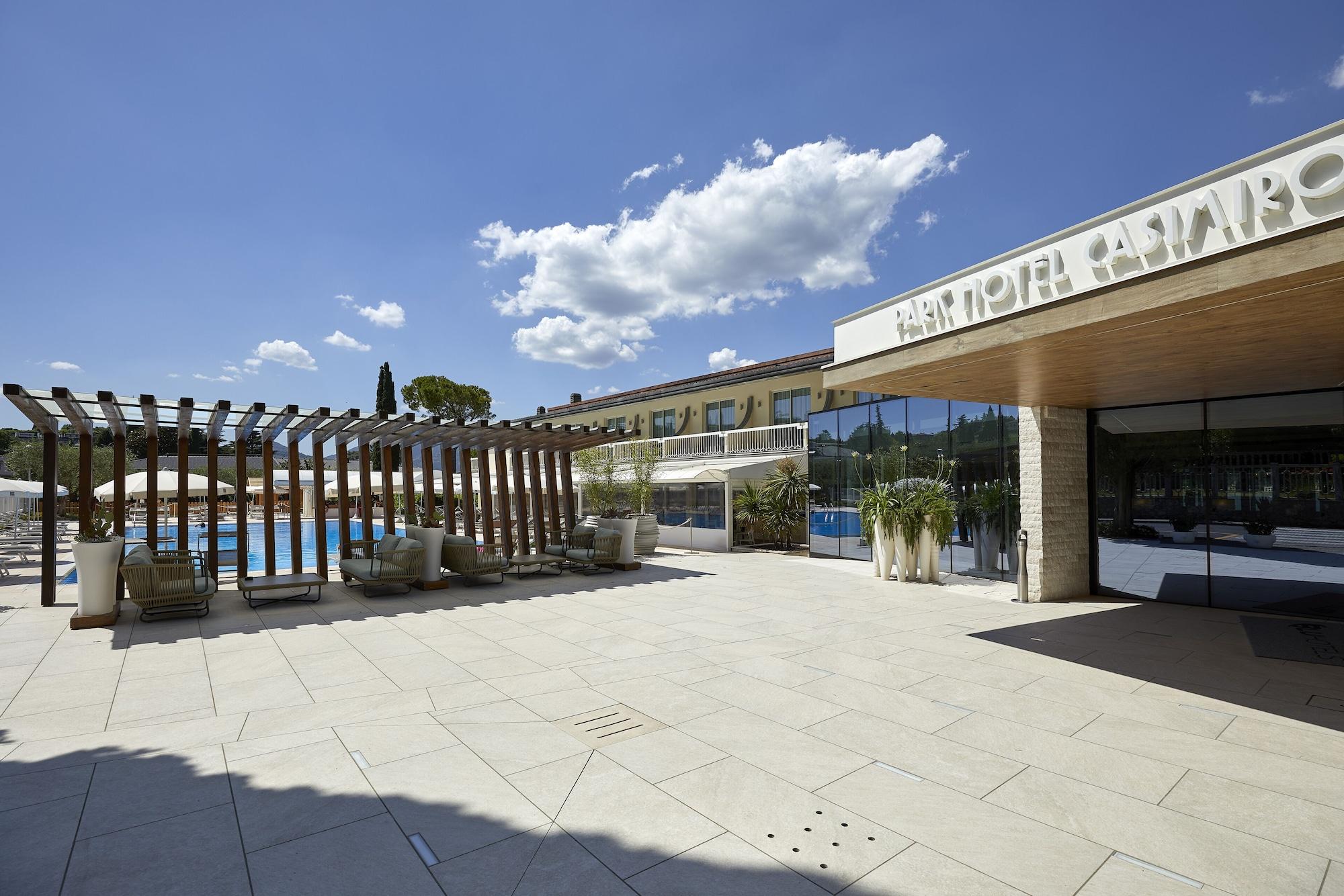 Vista Exterior Park Hotel Casimiro