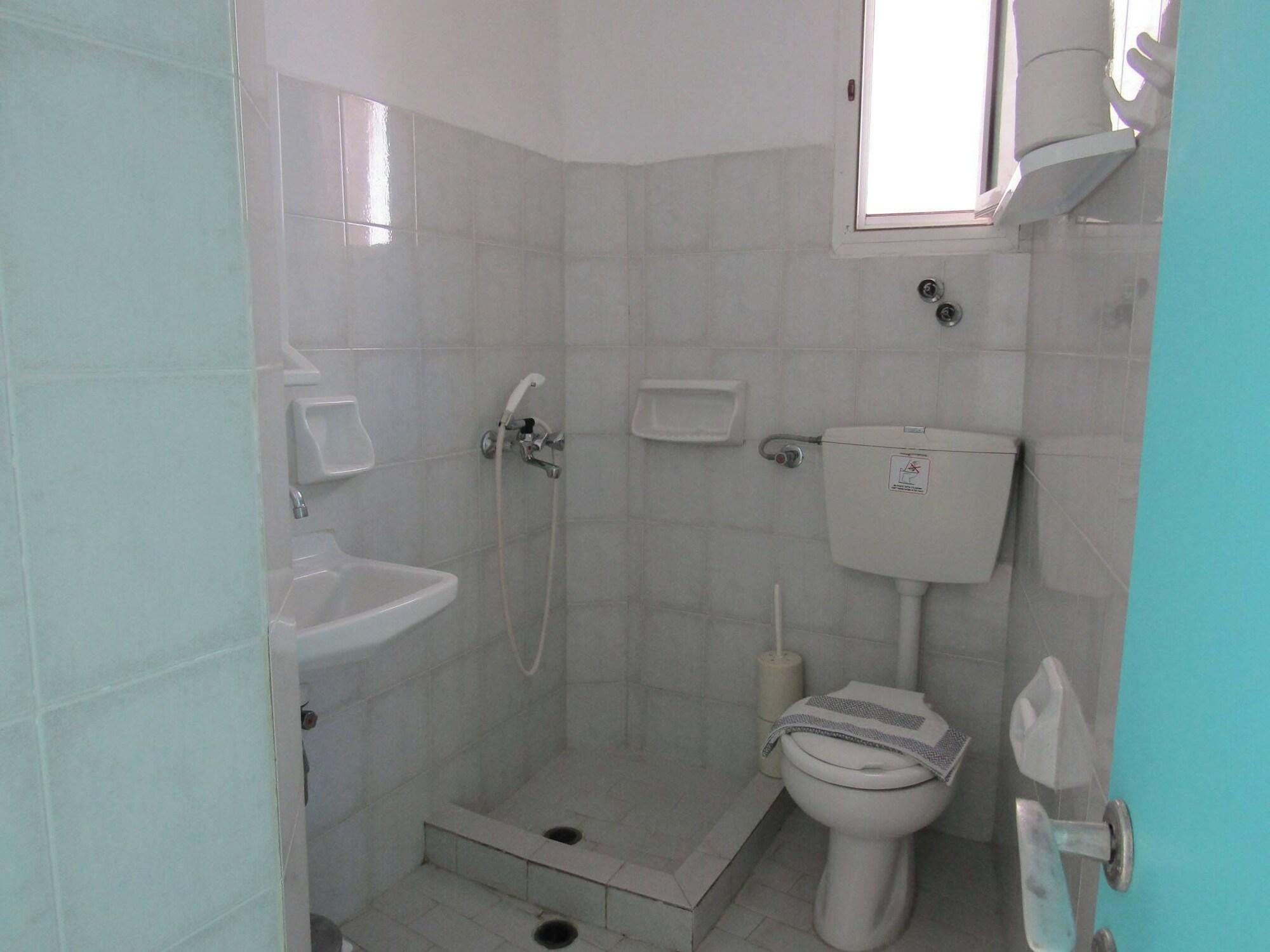 Equipamiento de Habitación IKARIA THERMA BLUE