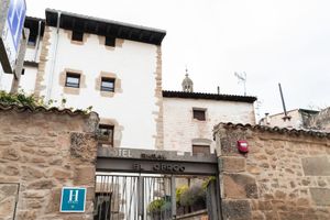Alojamiento - Hotel El Cerco