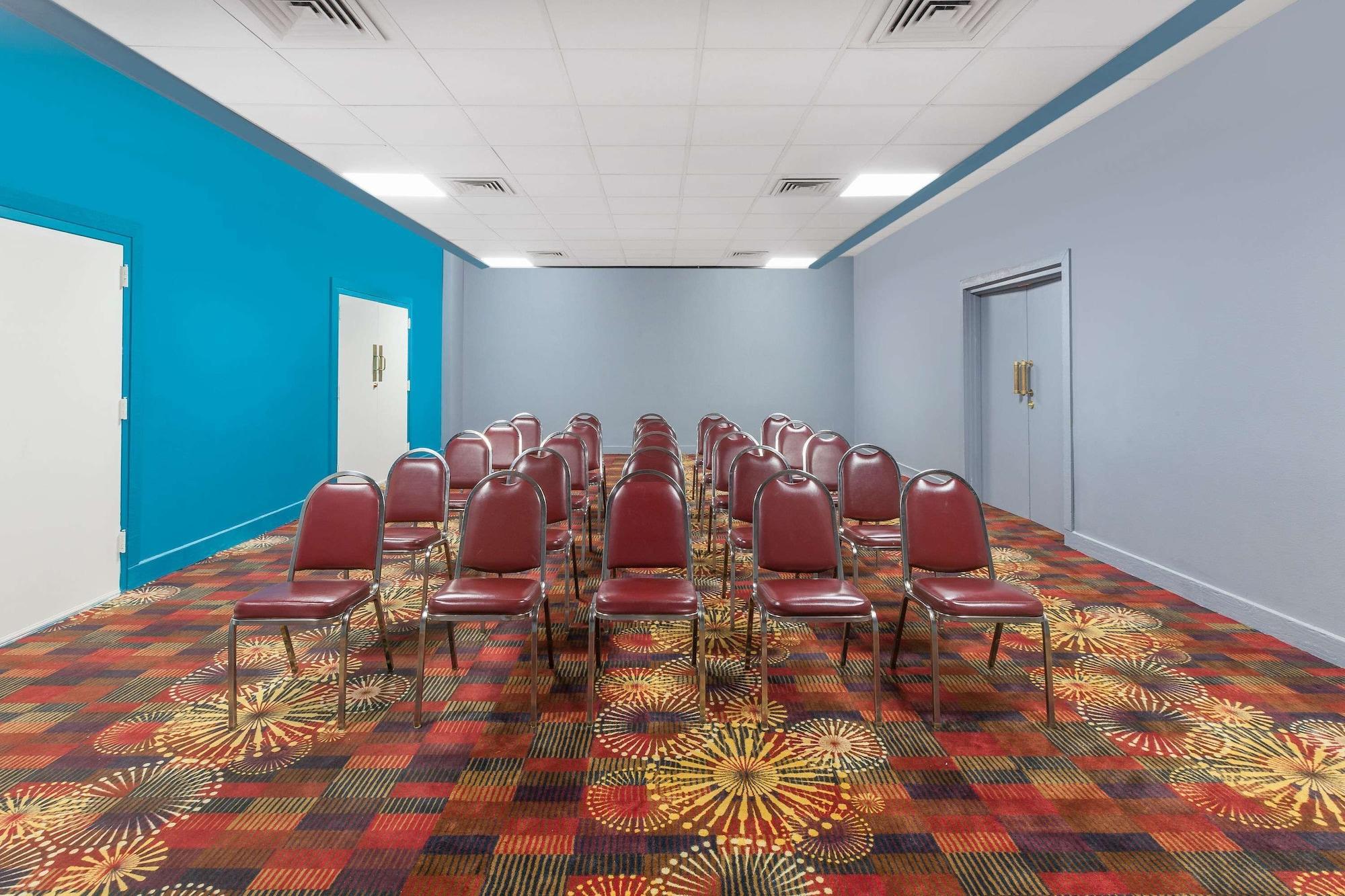 Sala de Reuniones Days Inn by Wyndham Uvalde