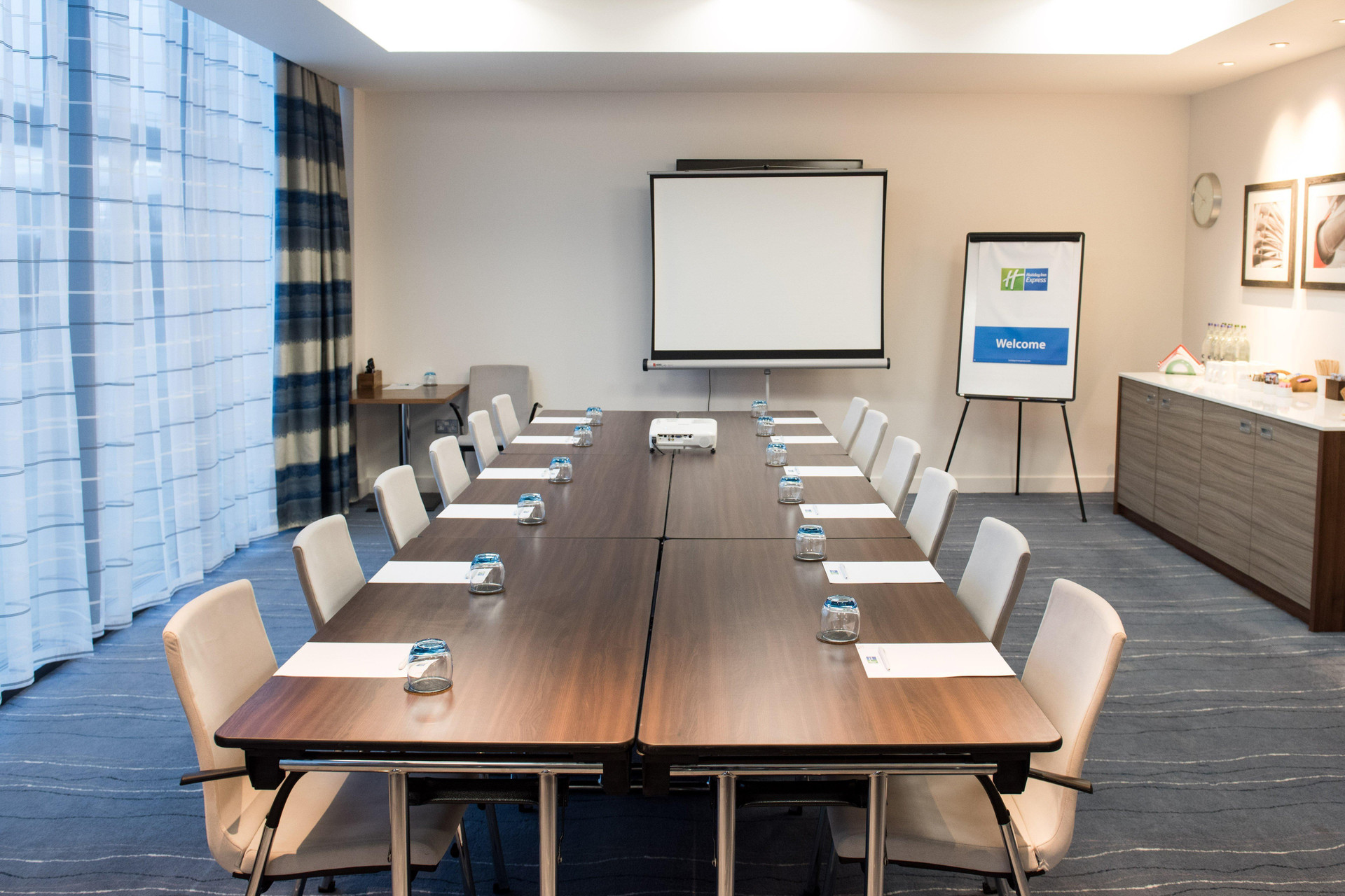 Sala de Reuniones Holiday Inn Express London - ExCeL by IHG