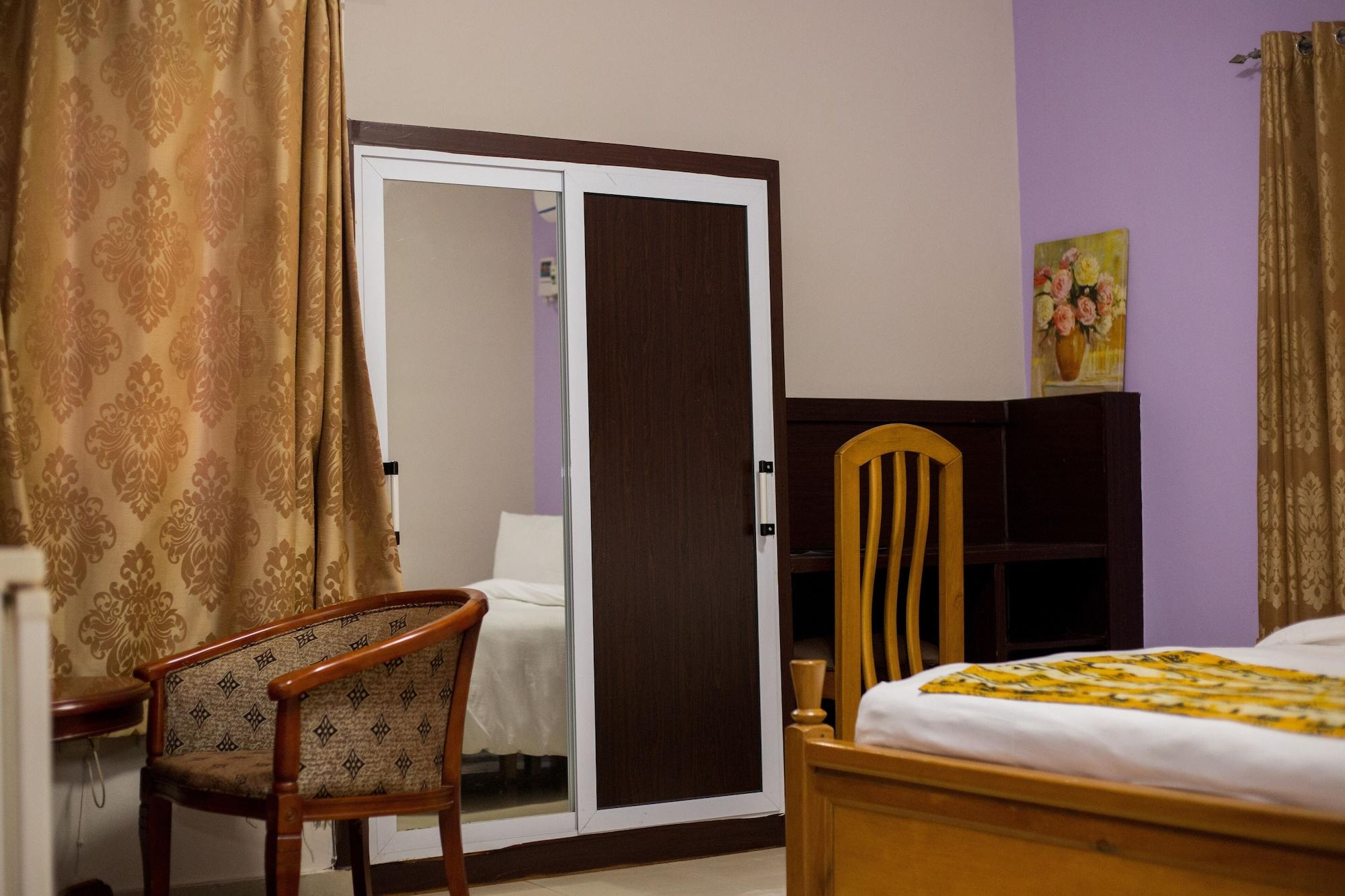 Set de Habitación Bella Luxury Hotel