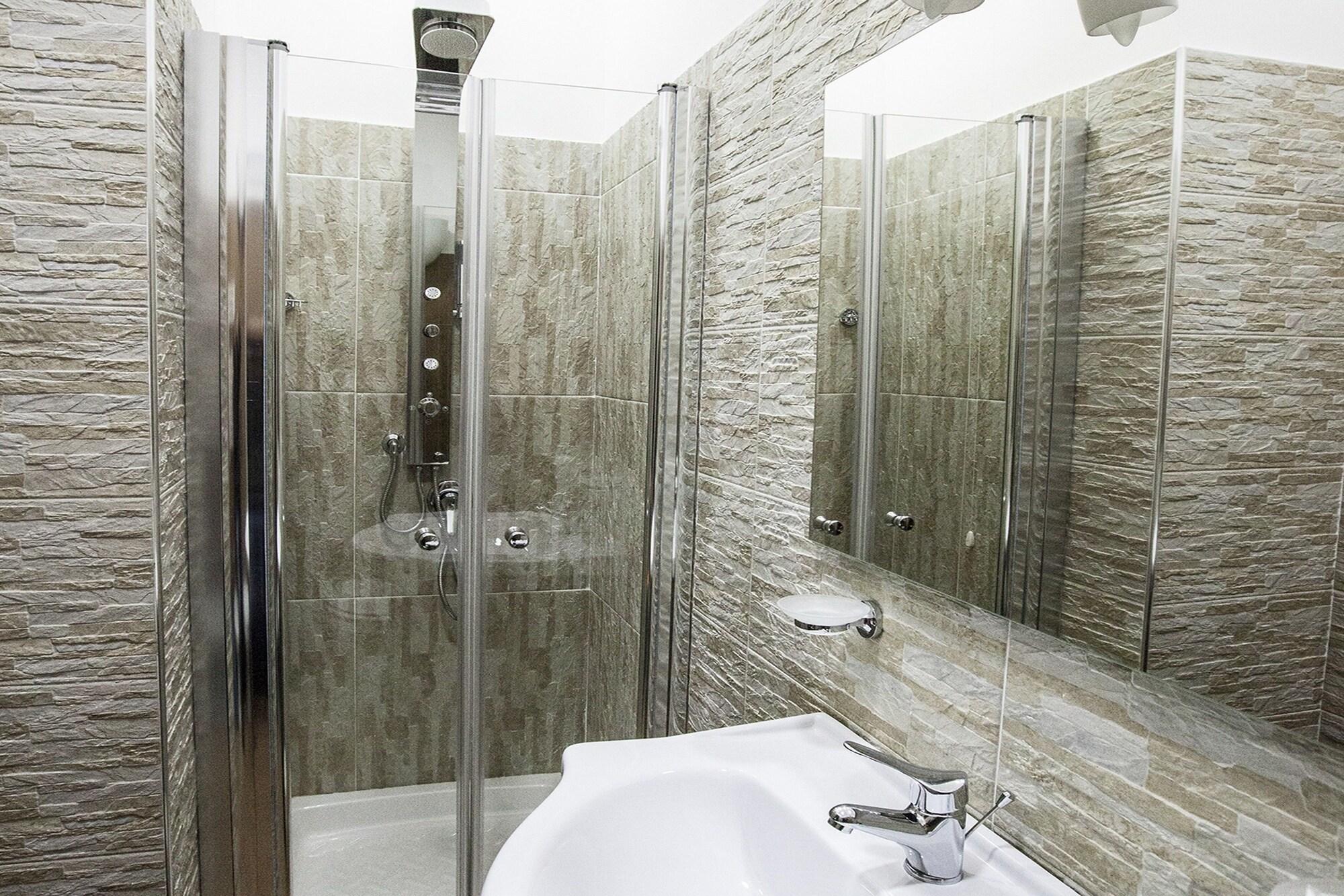 Equipamiento de Habitación Napoli Garibaldi Square