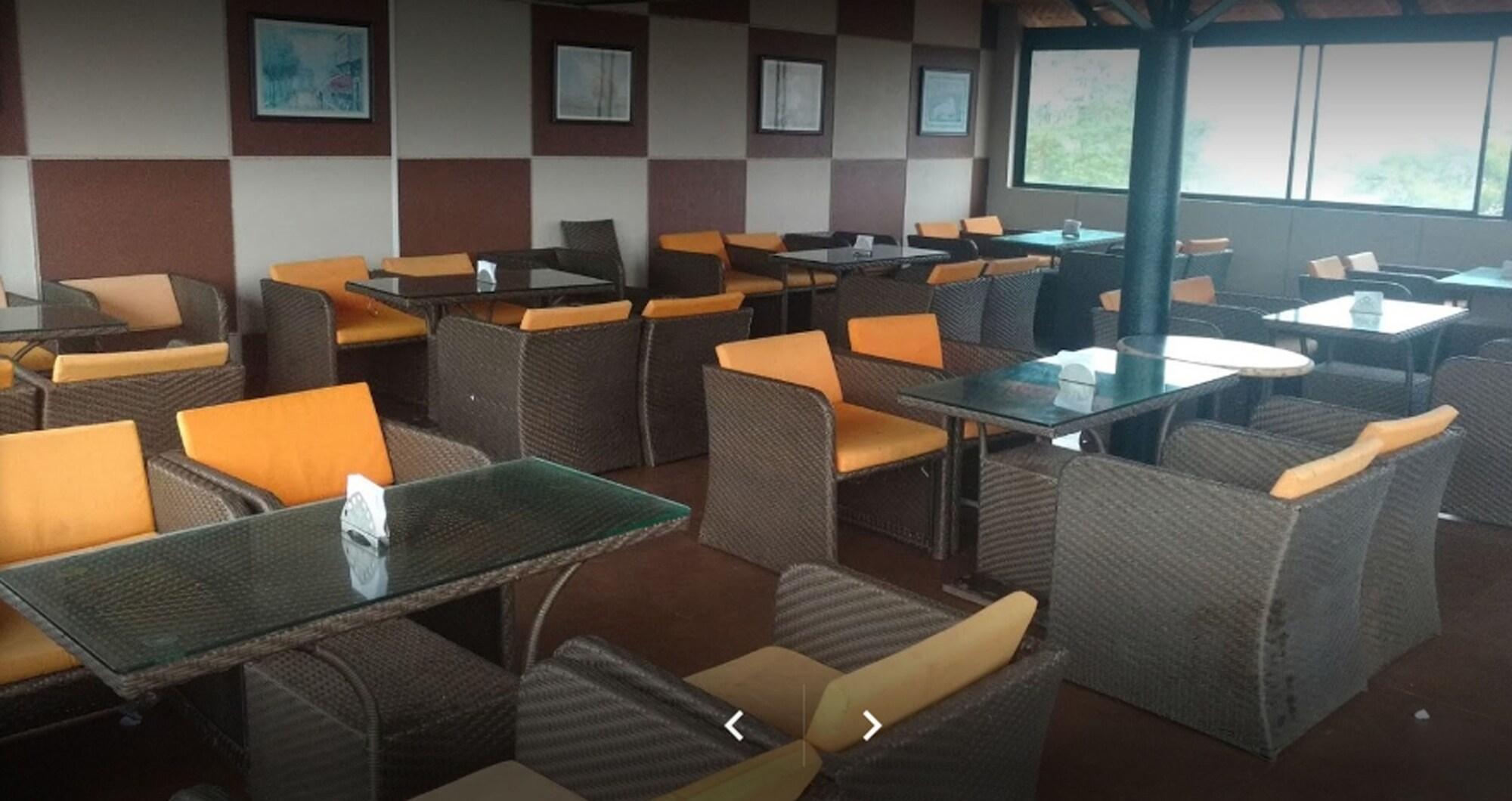Restaurant Cotton County Club and Resort