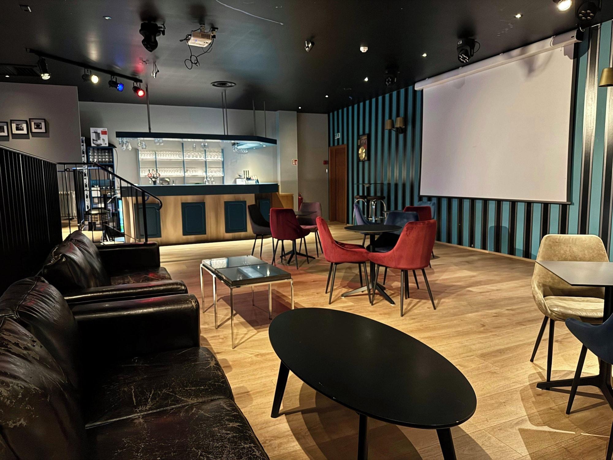 Bar/Salón Hótel Valaskjálf