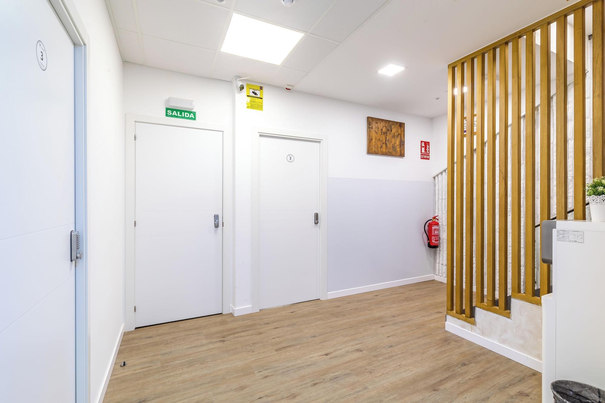 Vista Exterior AYZ Princesa - Auto check-in property