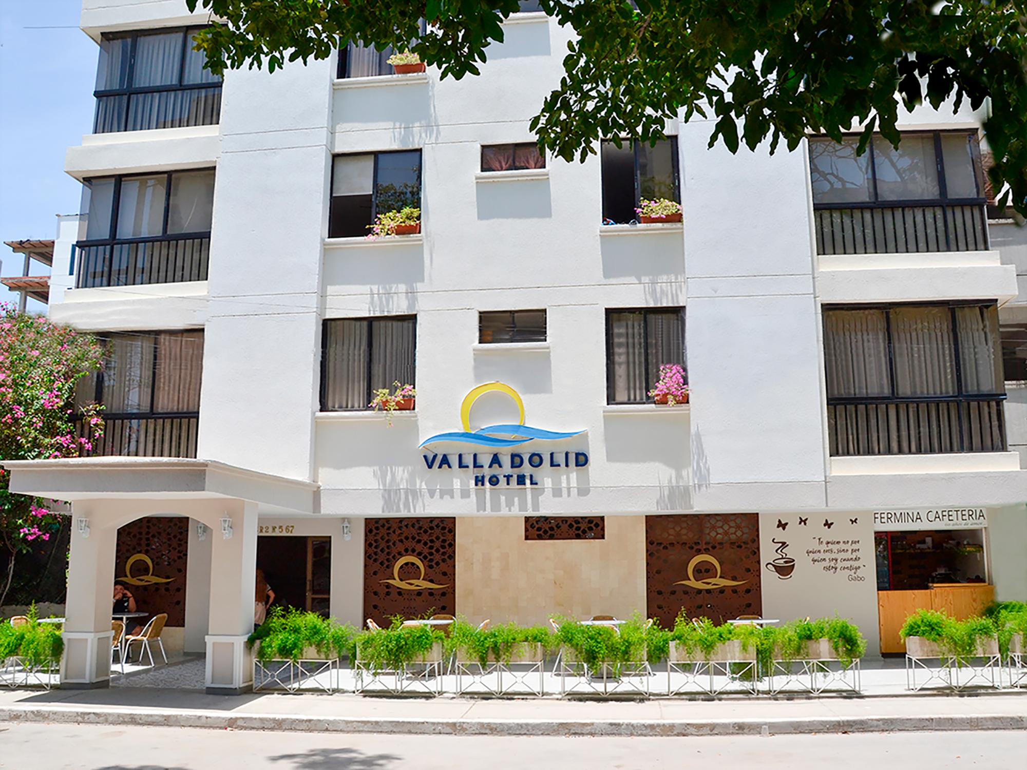 Vista Exterior Hotel Valladolid