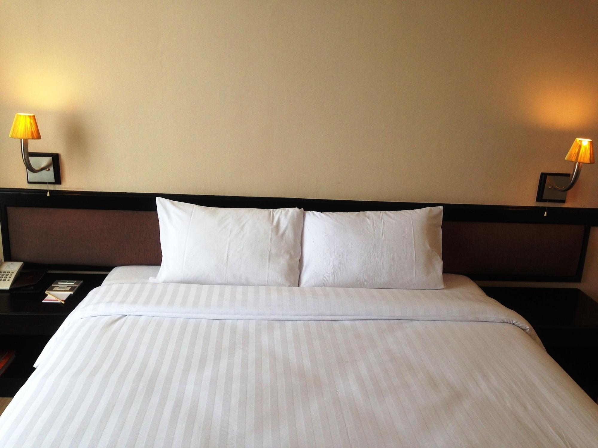 Habitación The City Hotel Sriracha by BBH Japan