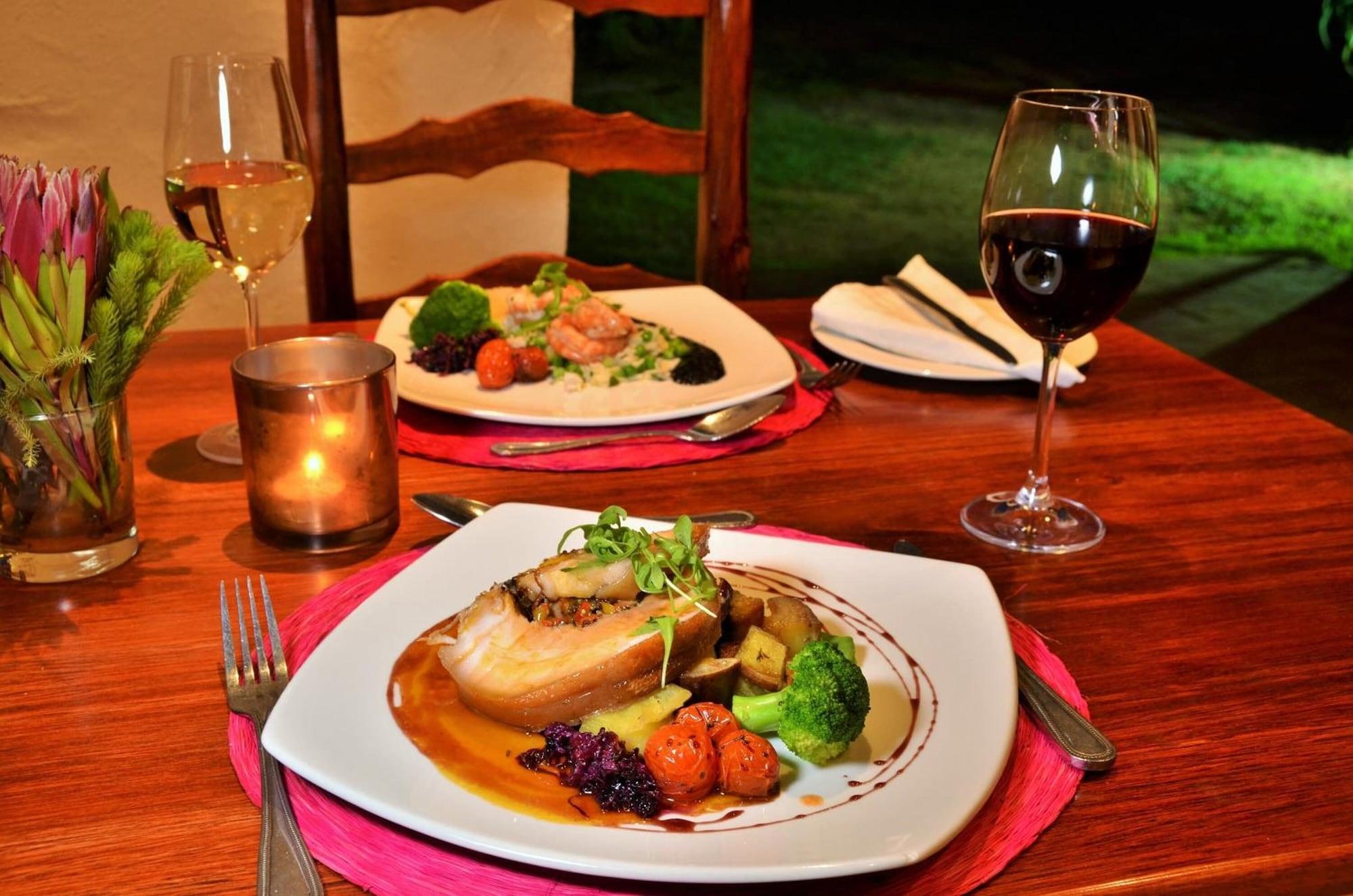 Restaurant De Hoop Opstal Houses