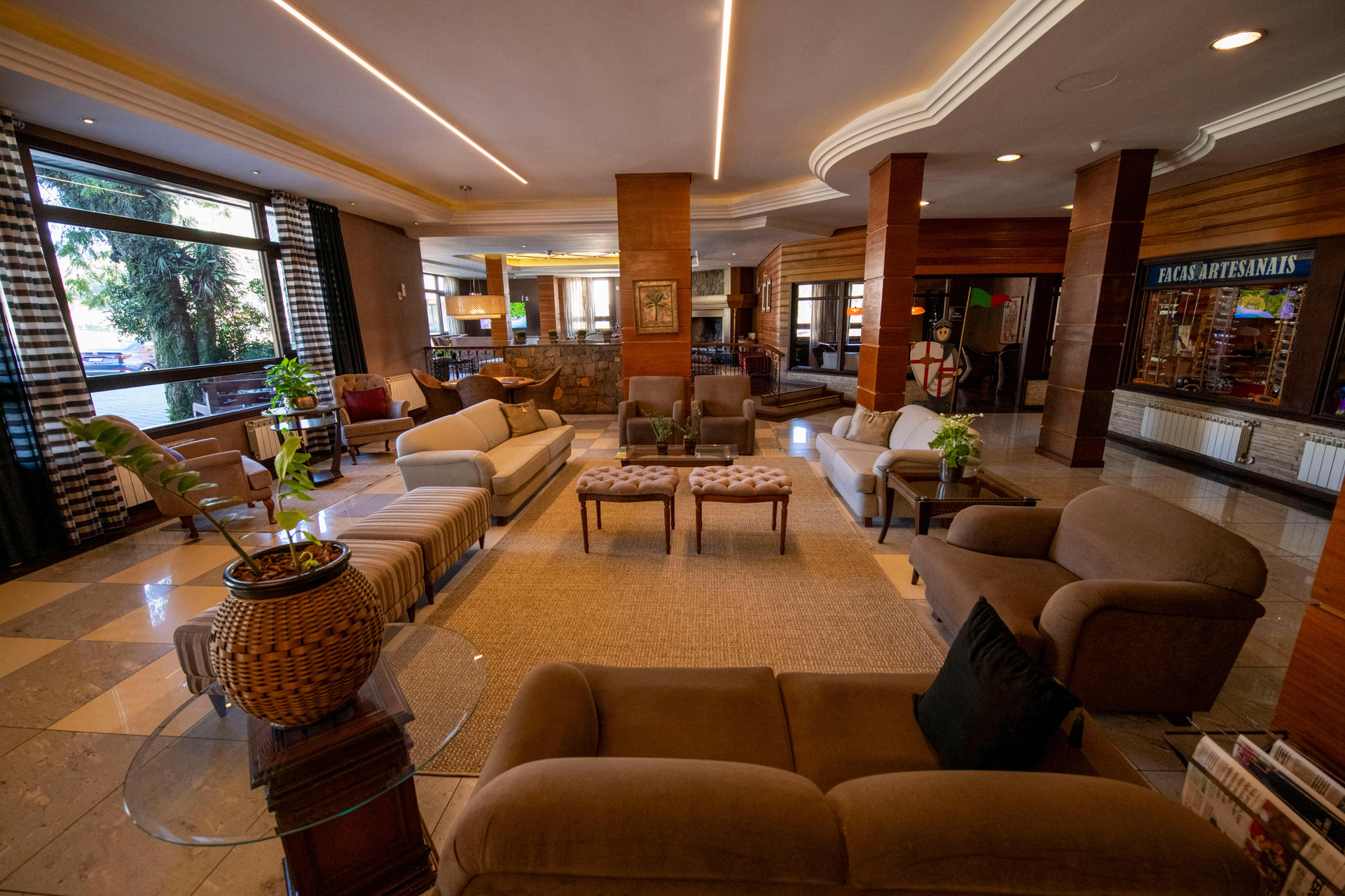 Vista Lobby Hotel Serra Nevada