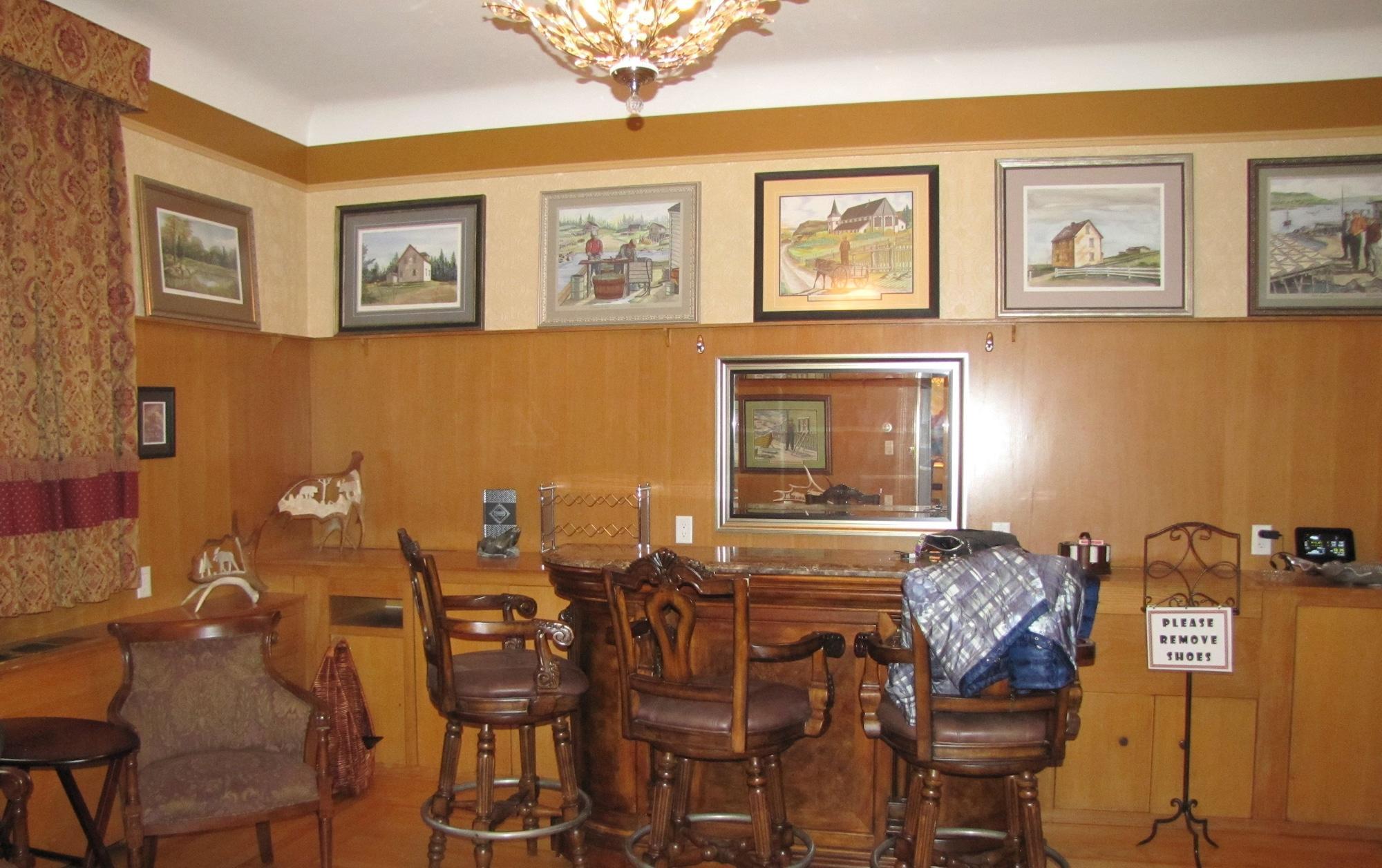 Bar/Salón Monroe House Executive Suites