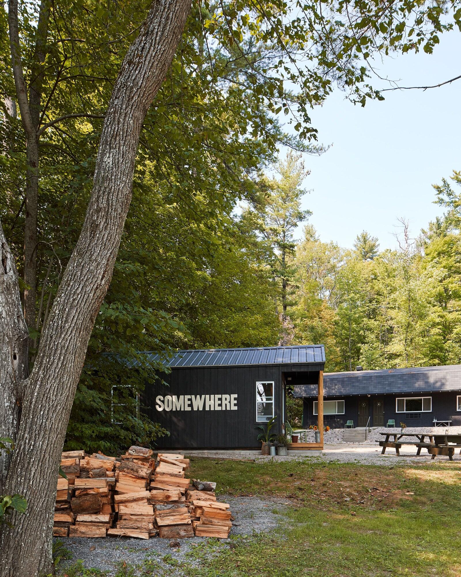 Vista Exterior Somewhere Inn Calabogie
