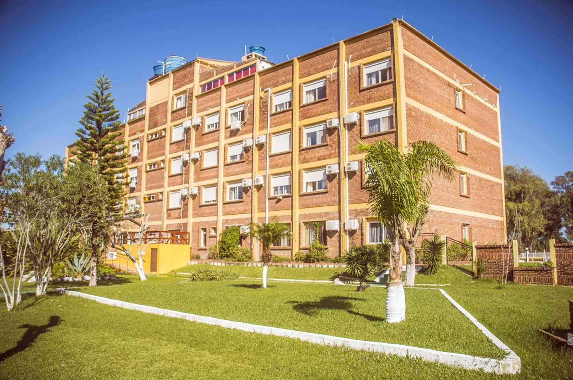Vista Exterior Bertelli Chui Hotel