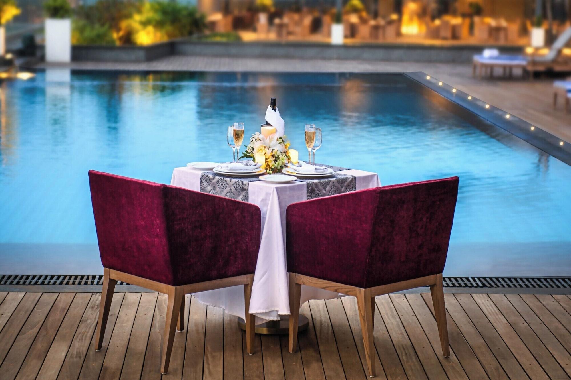 Vista Piscina Vivanta Bhubaneswar DN Square
