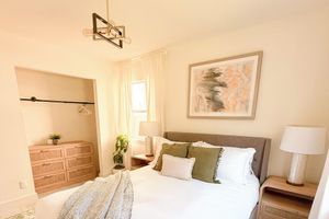 Renta temporal - East Atlanta Family Home: 4BR, King Suite, Driveway & Pet Friendly - Near DT