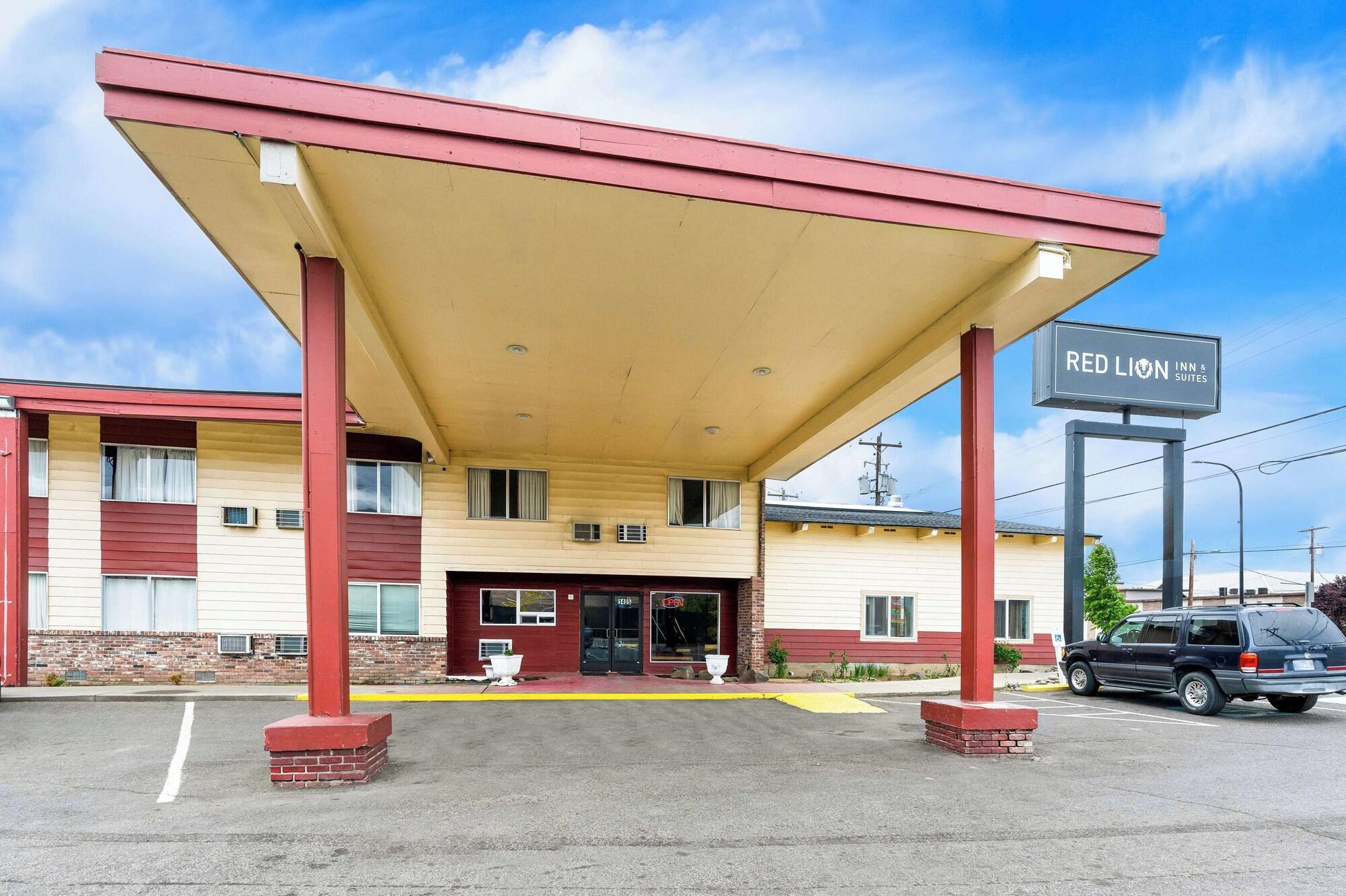 Vista Exterior Red Lion Inn & Suites Yakima