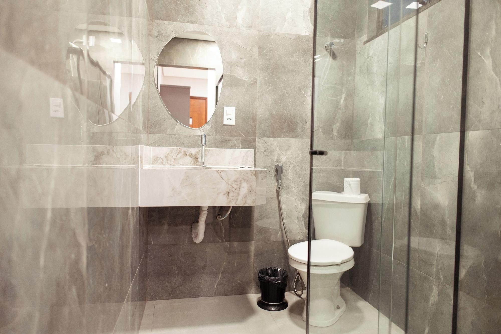 Equipamiento de Habitación Paris Hotel by H Hotéis Business