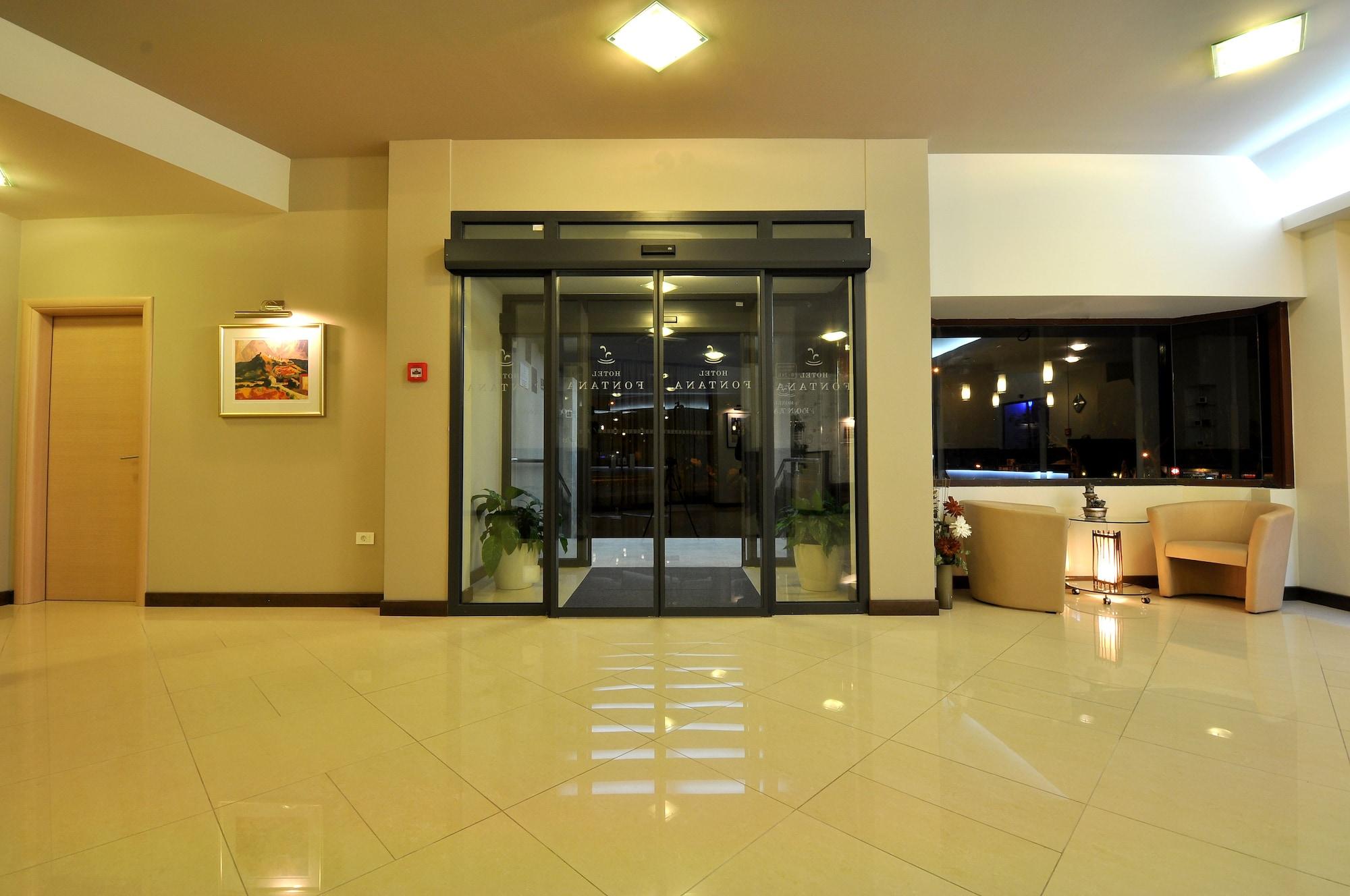 Vista Lobby Hotel Fontana