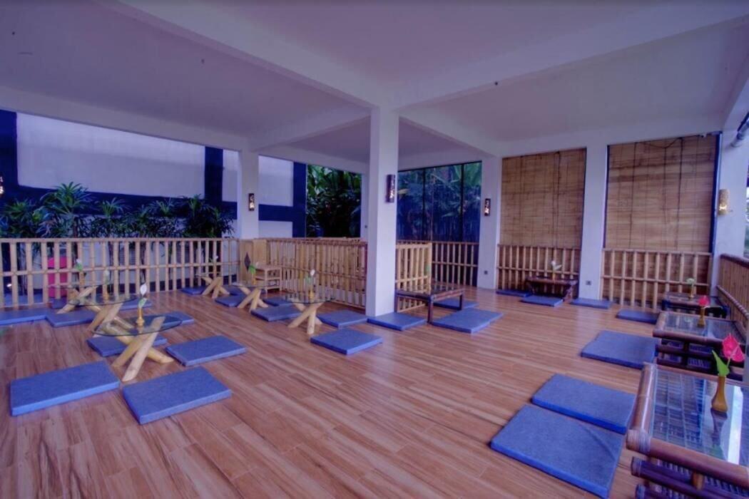 Gimnasio Karang Lila Bhuana