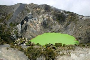 Actividad - Volcán Irazú, Orosi y Lankester desde San José