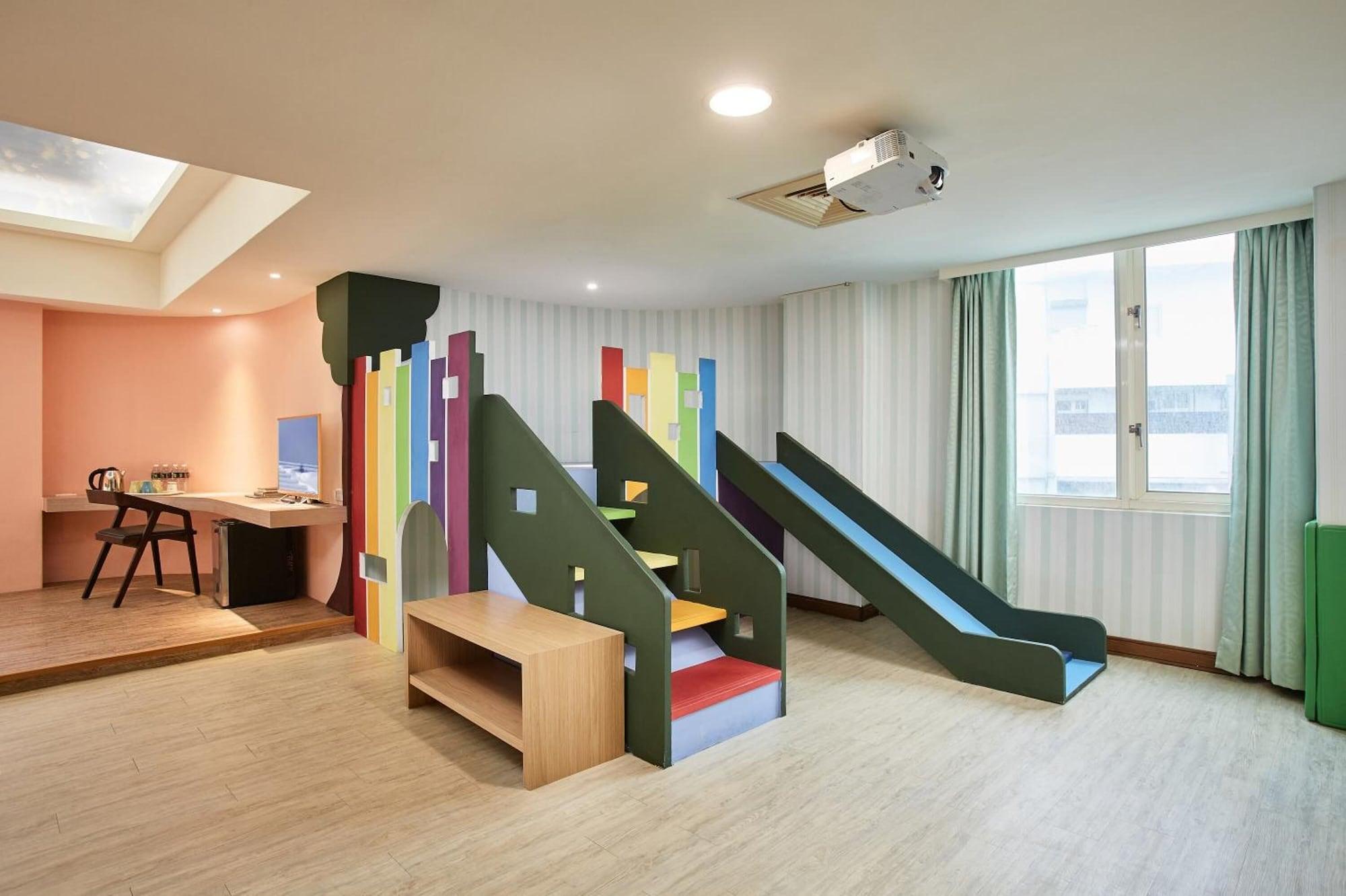Instalaciones Recreativas Unababy Hotel
