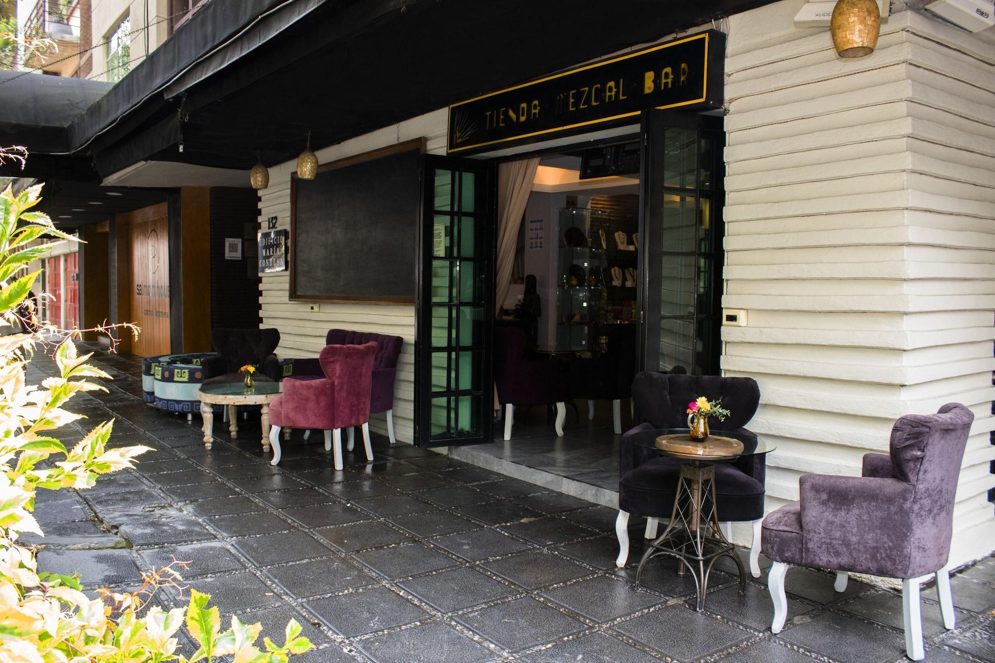 Bar/Salón Maria Condesa