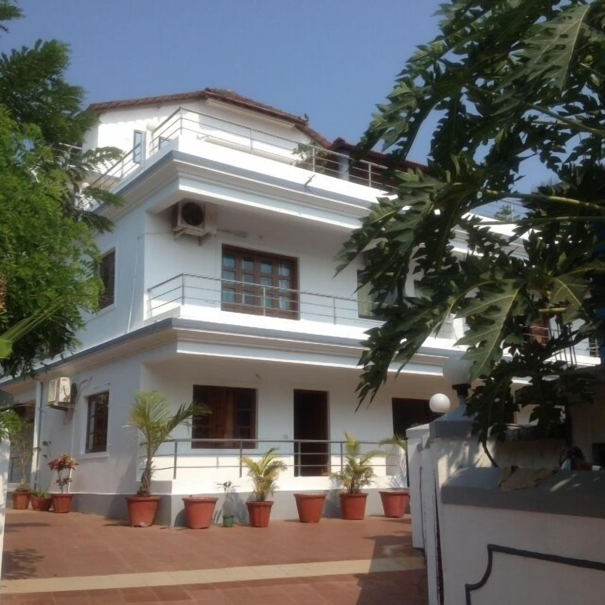 Vista Exterior The Verda Express