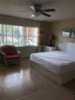 Alquiler Vacacional - Beach spring break intercoastal pool hot tub 1b/1.5b sleeps 4 full kitchen king