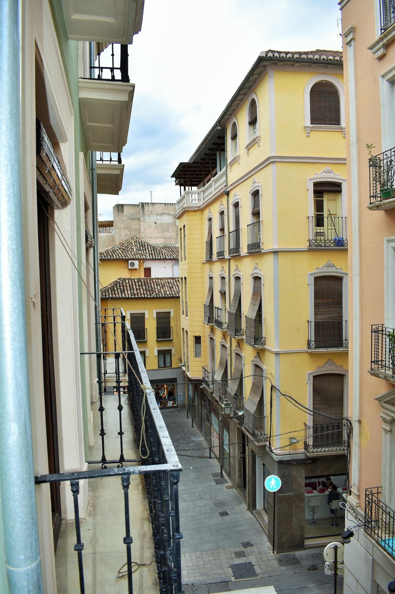 Vista Exterior Pension Castil