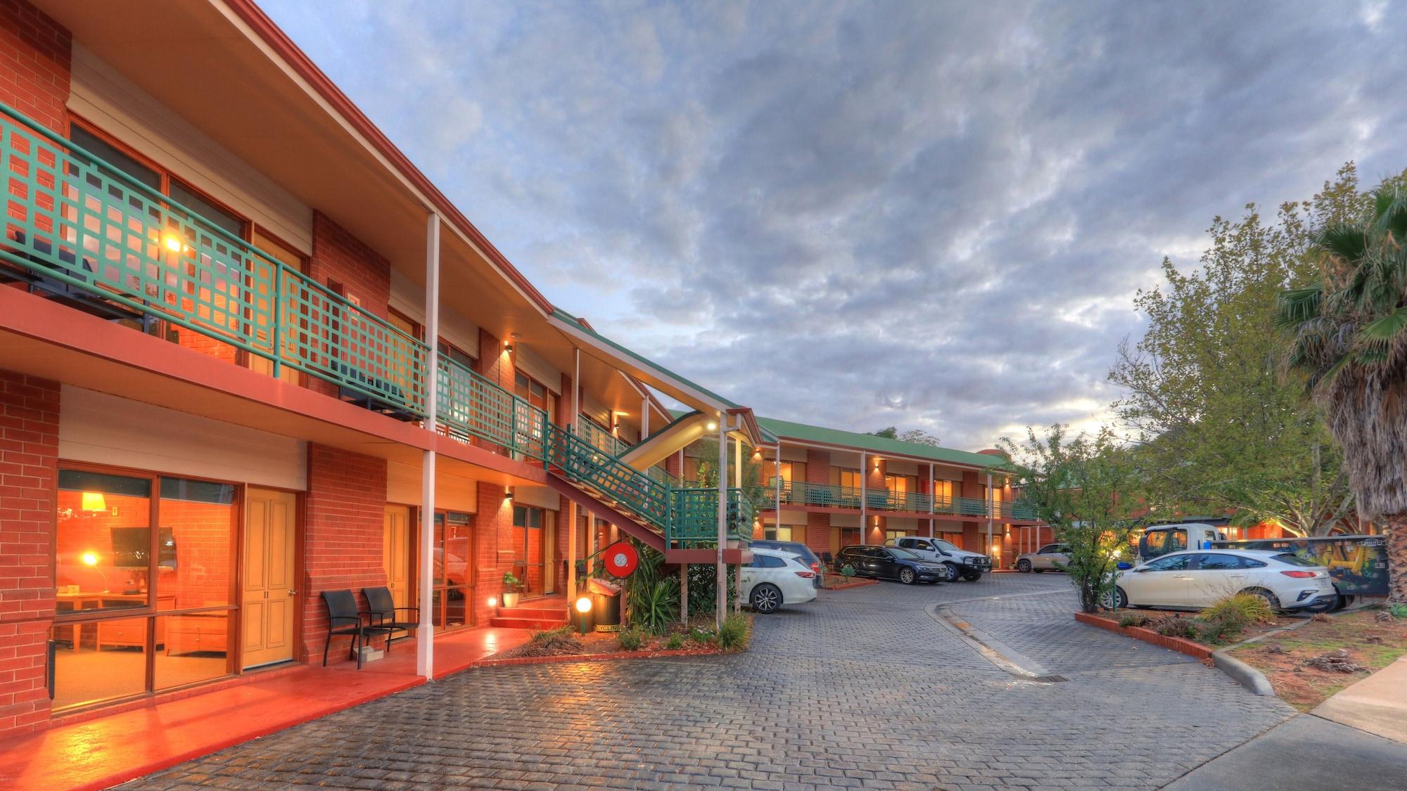 Vista Exterior Comfort Inn Lady Augusta