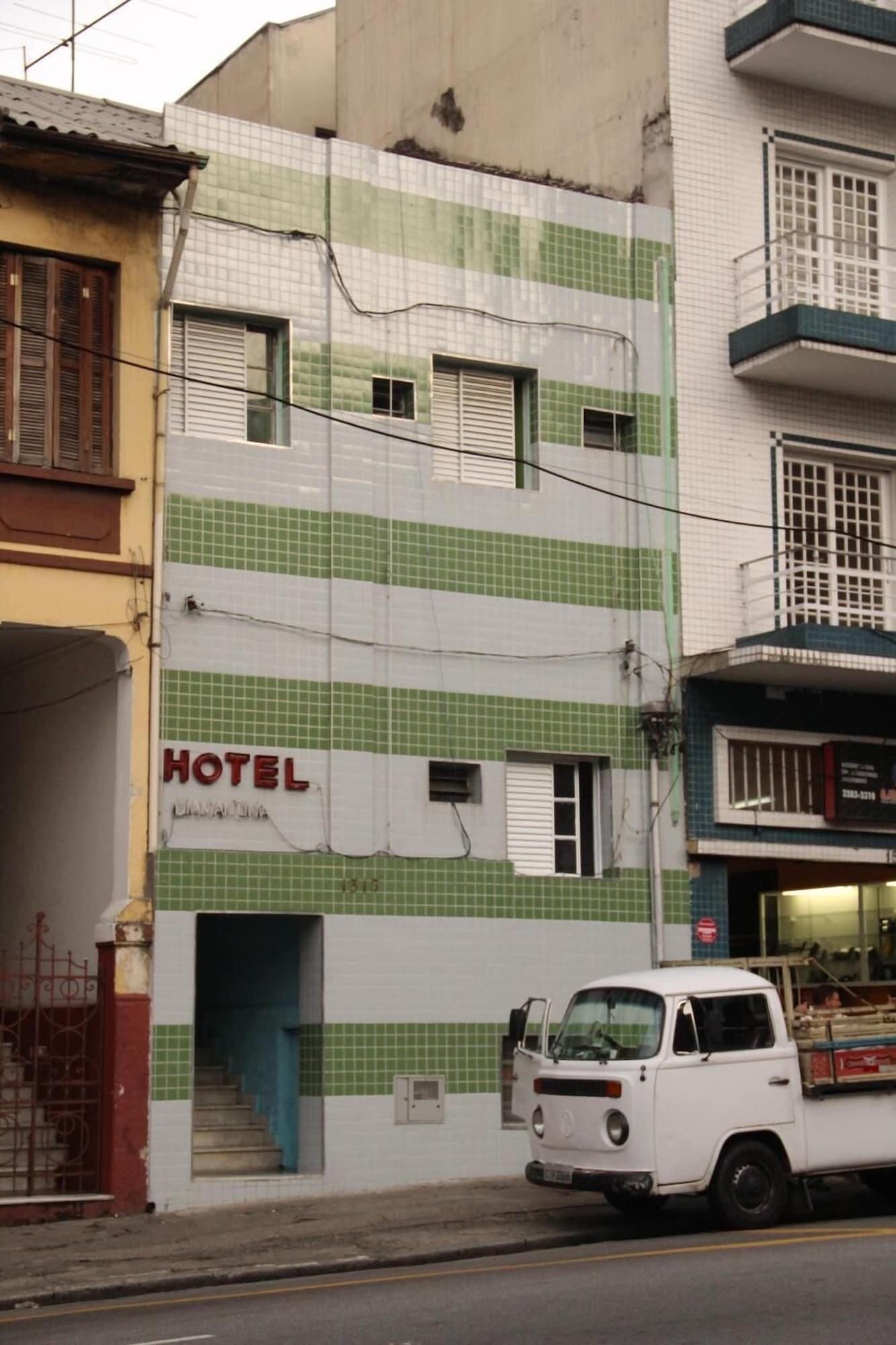 Vista Exterior Hotel Diamantina Av. Brigadeiro Bela Vista SP