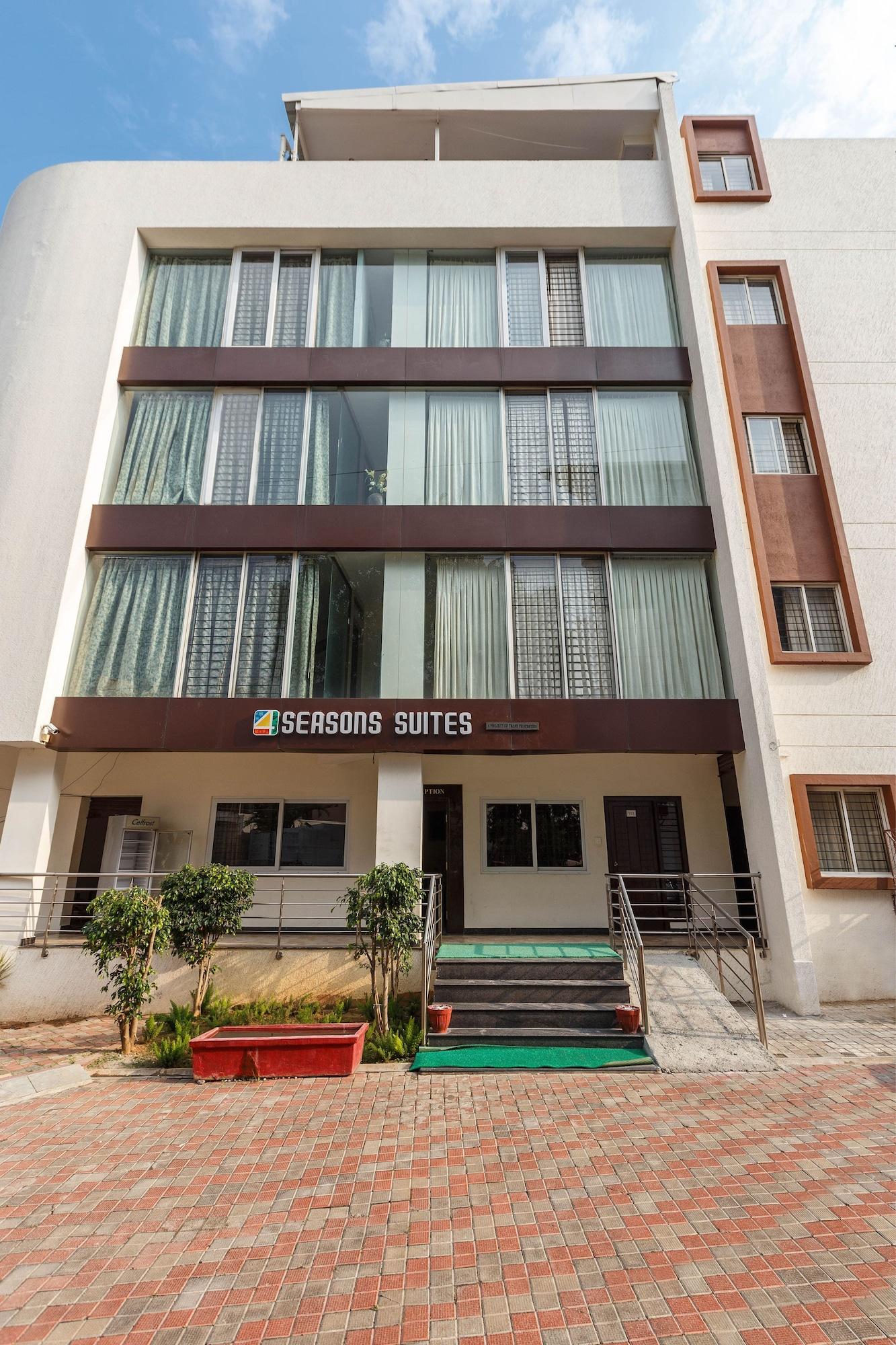 Vista Exterior 4 Seasons Suites