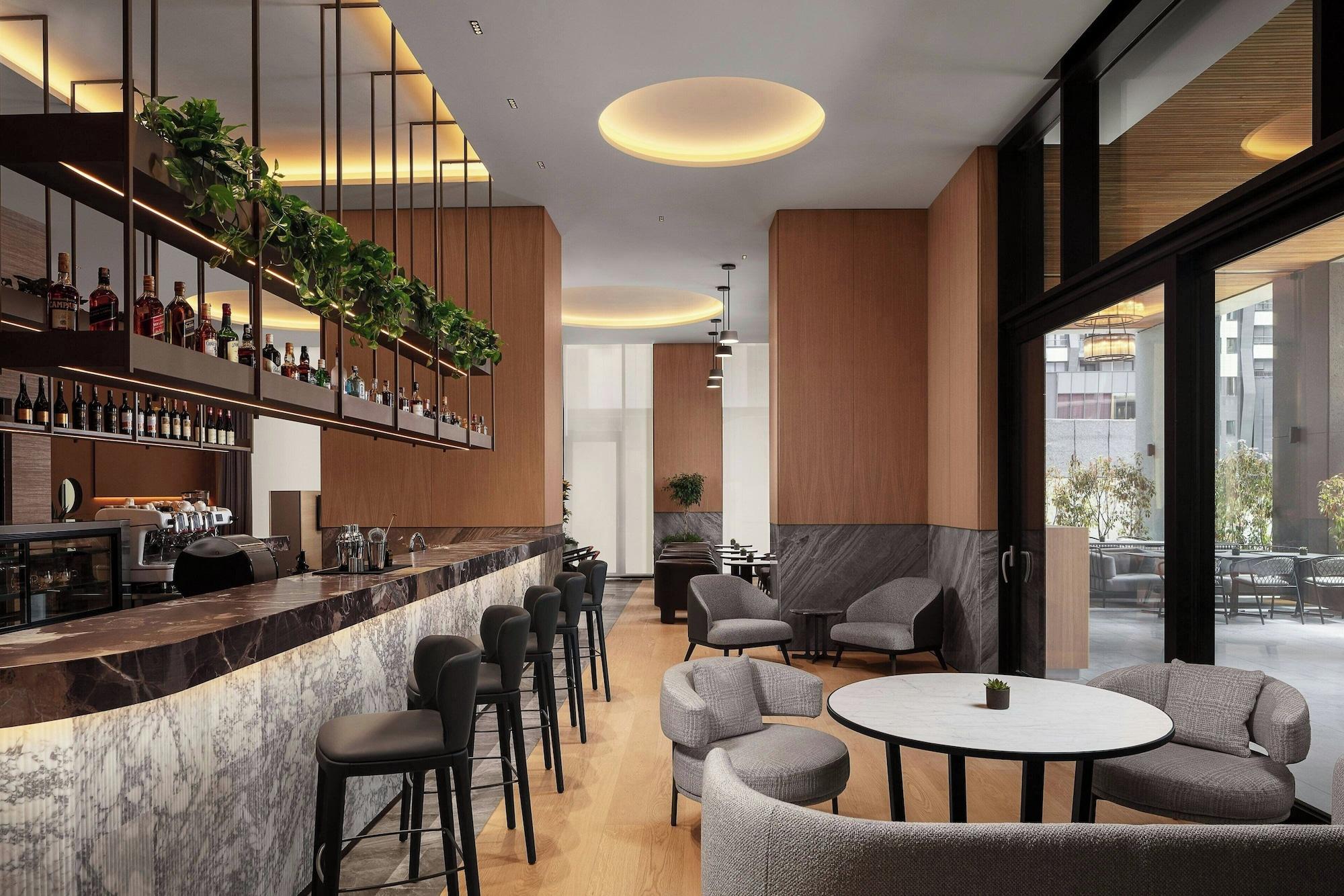 Vista Lobby Courtyard by Marriott Prishtina
