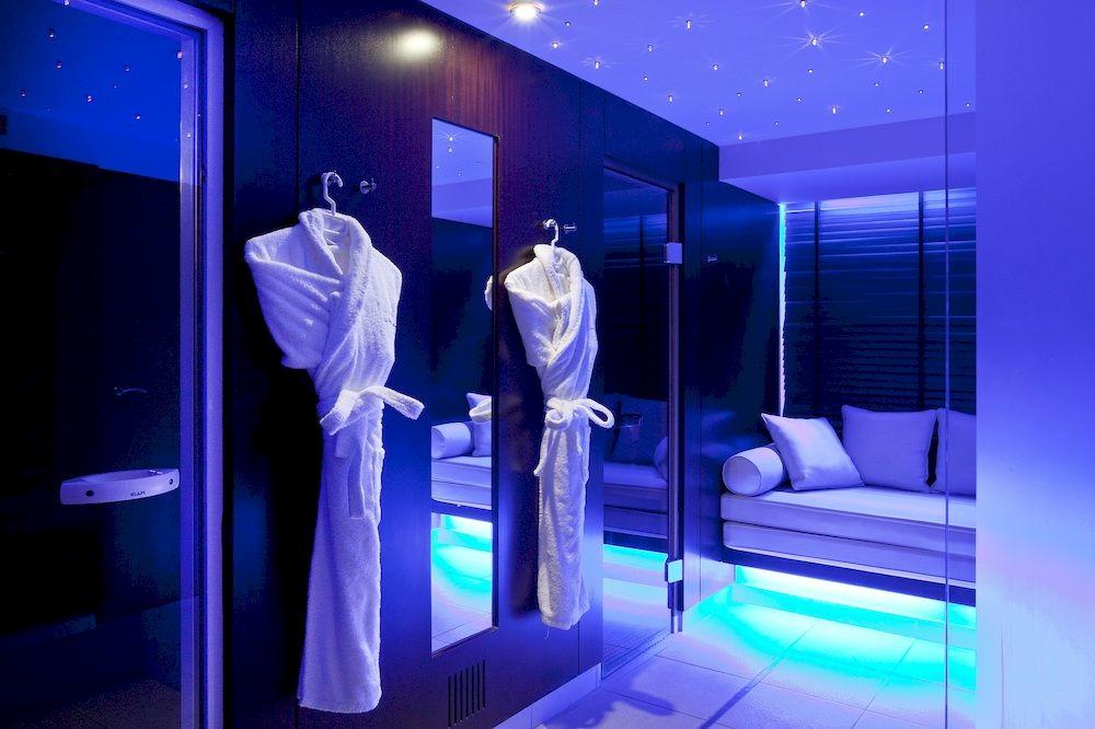 Hotel Etoile Maillot by null